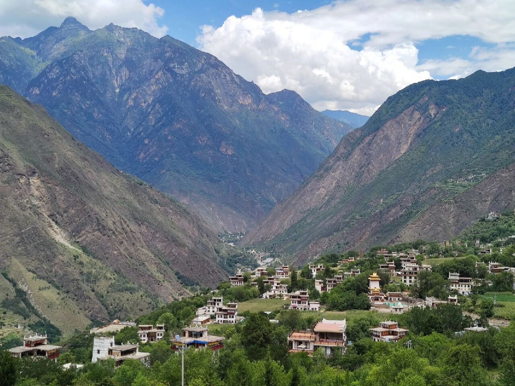 丹巴中路藏寨旅游攻略 中路藏寨真是宝藏之地 1.