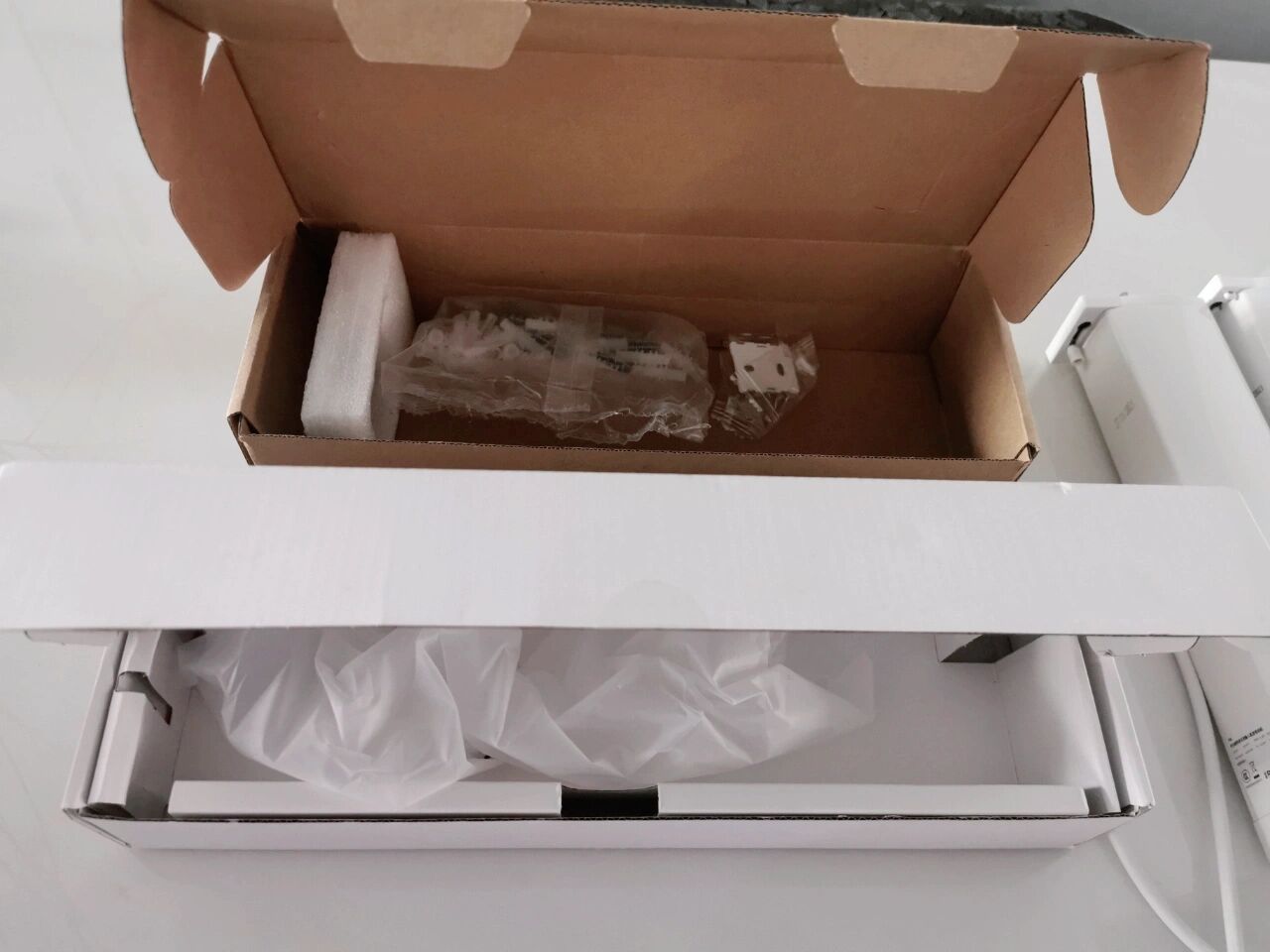 杜亚电动窗帘电机m1,m2外观对比