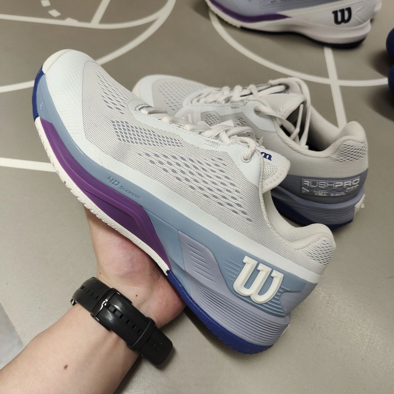 wilson新款夏季网球鞋来啦 颜值超高的 上脚舒适 并且保护脚踝