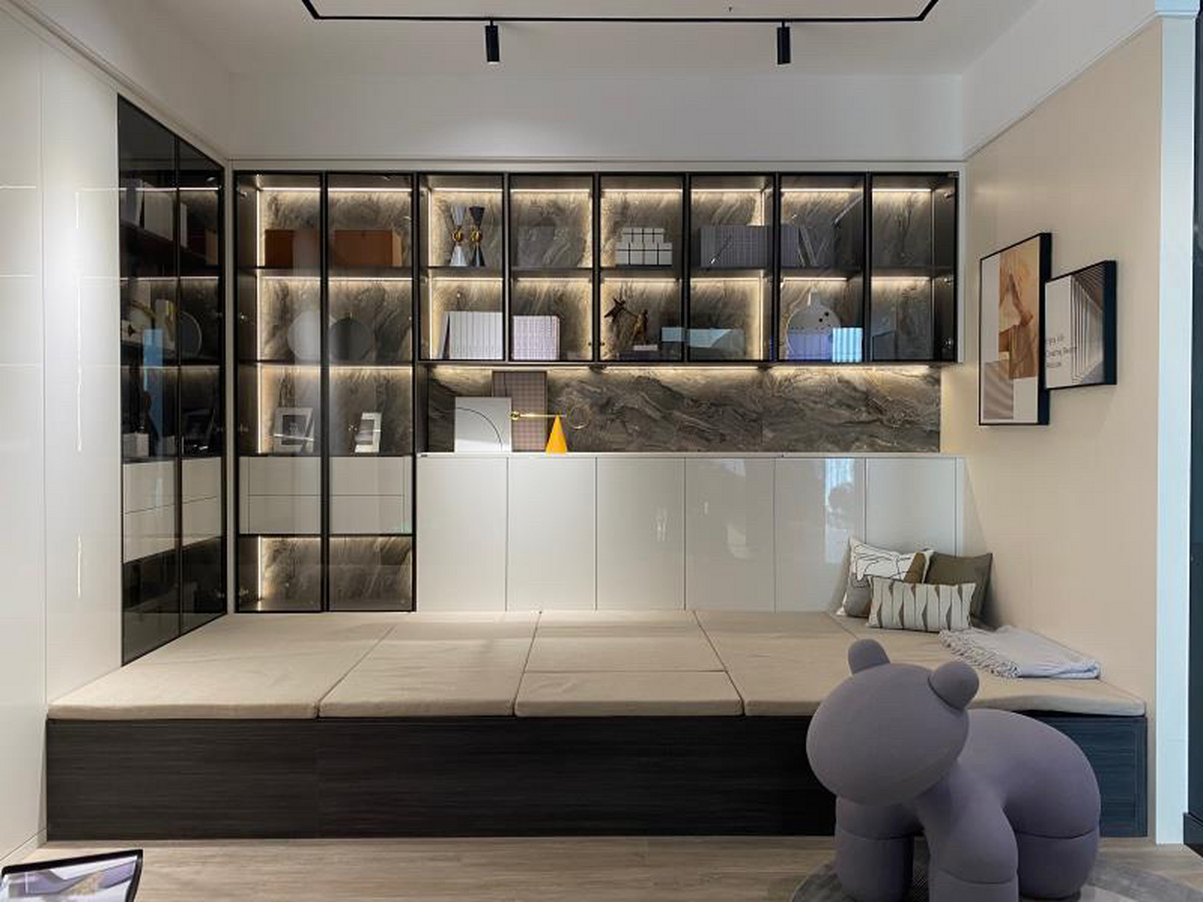 索菲亚全屋定制 低调又轻奢 细节控可以强烈入 效果妥妥的 实物超精致