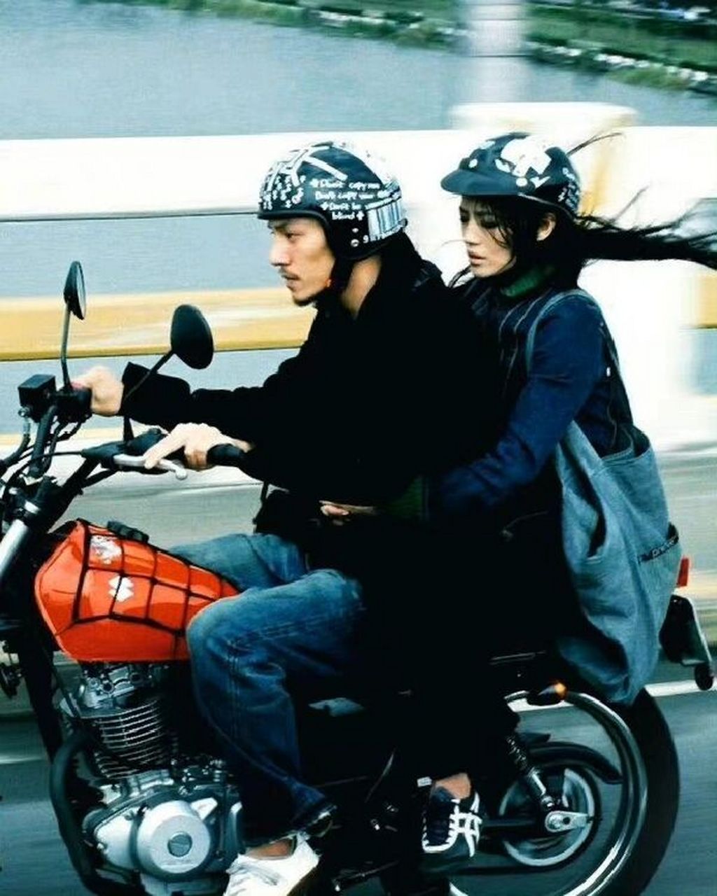 一个戊土女和一个己土男的cp感 作者本人yy,电影粉,不代入现实,无责任