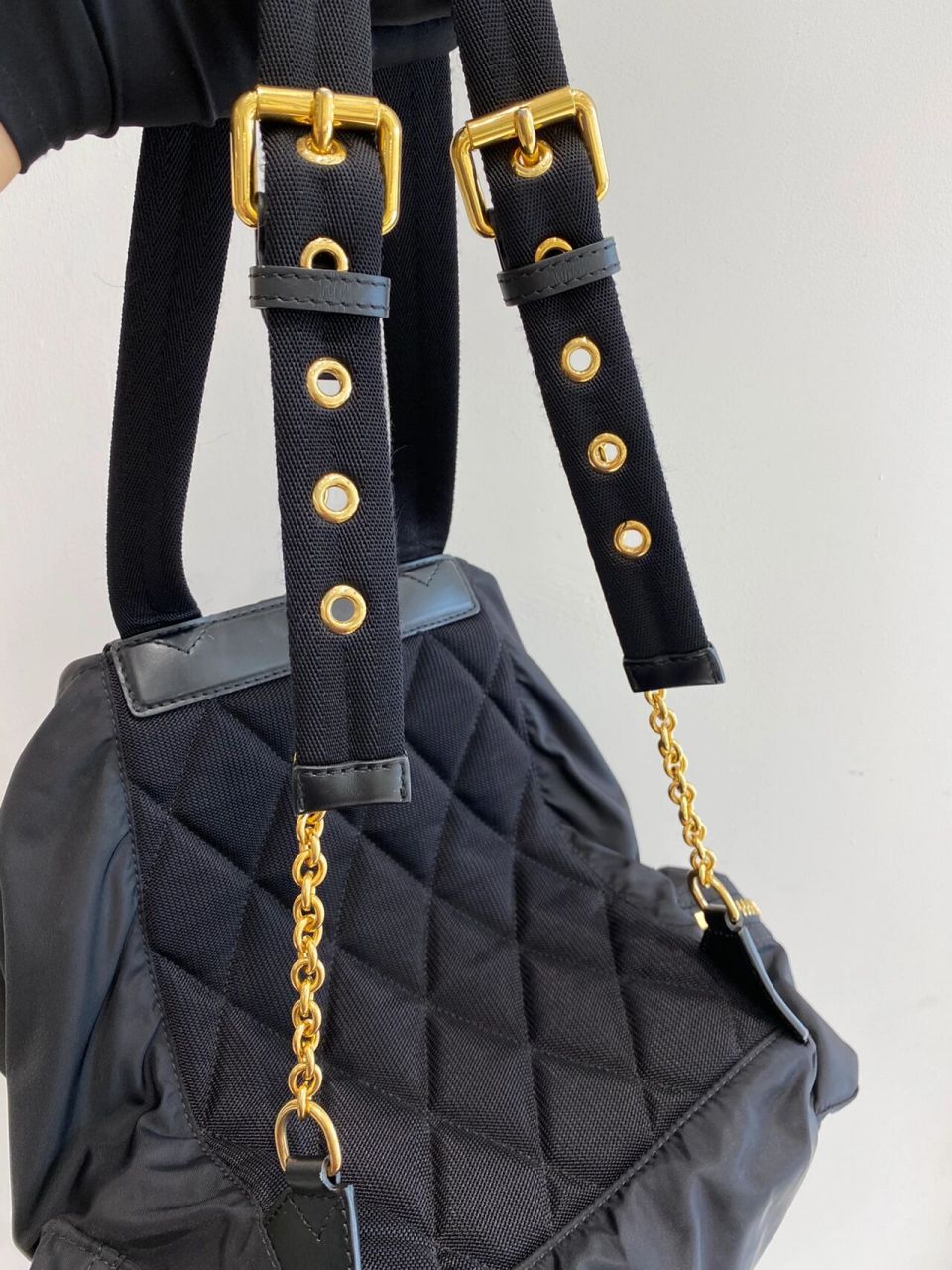 burberry巴宝莉双肩包 burberry巴宝莉   黑金降落伞布 双肩包   中号