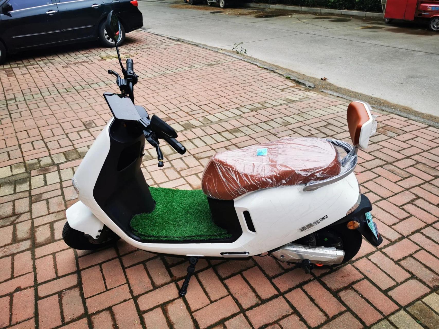 绿源电动车s30-s牛 有了绿源s30- s ,出行方便快乐加倍!