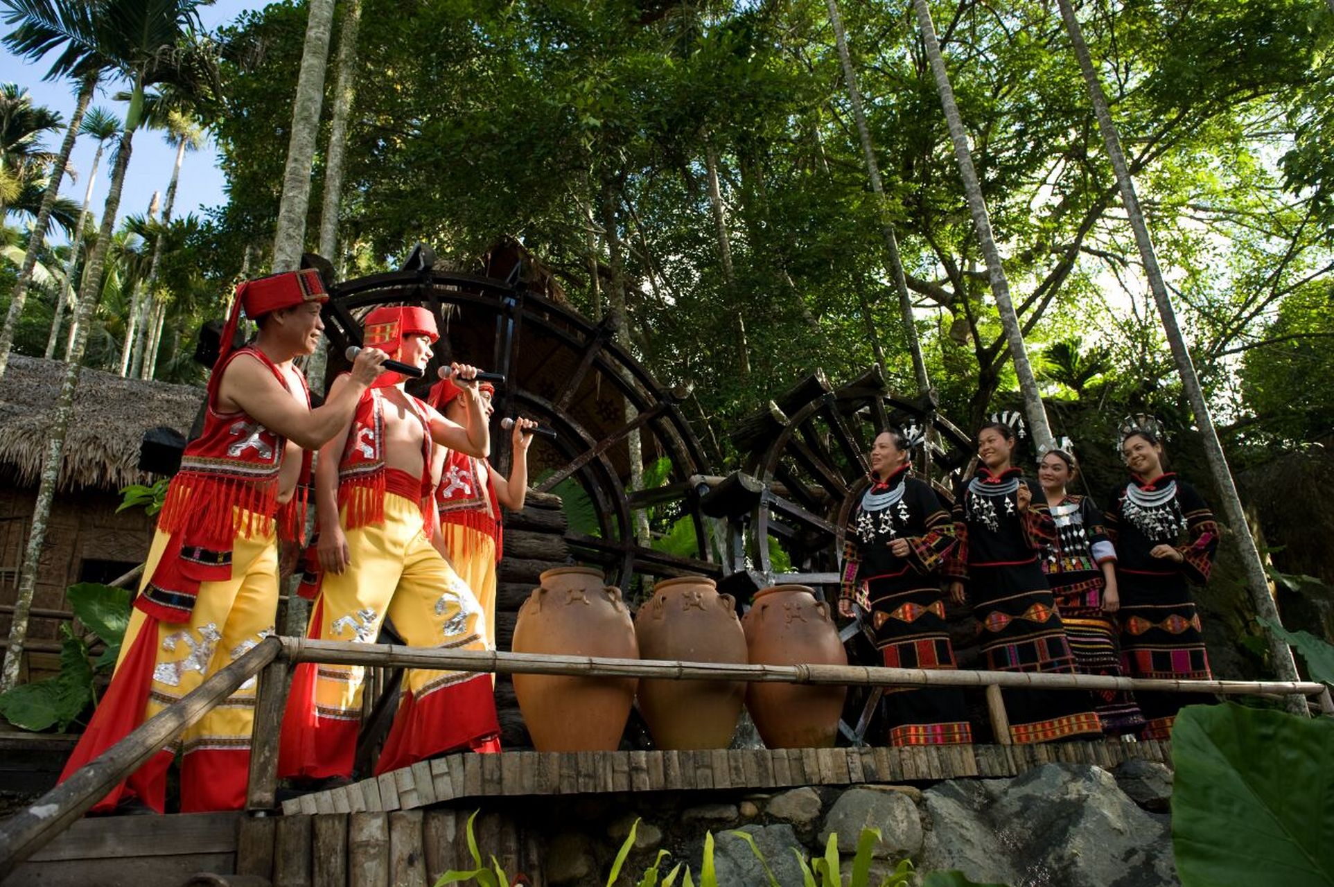 三亚槟榔谷旅游攻略(附游览路线) 海南三亚是一个非常值得一去的地方