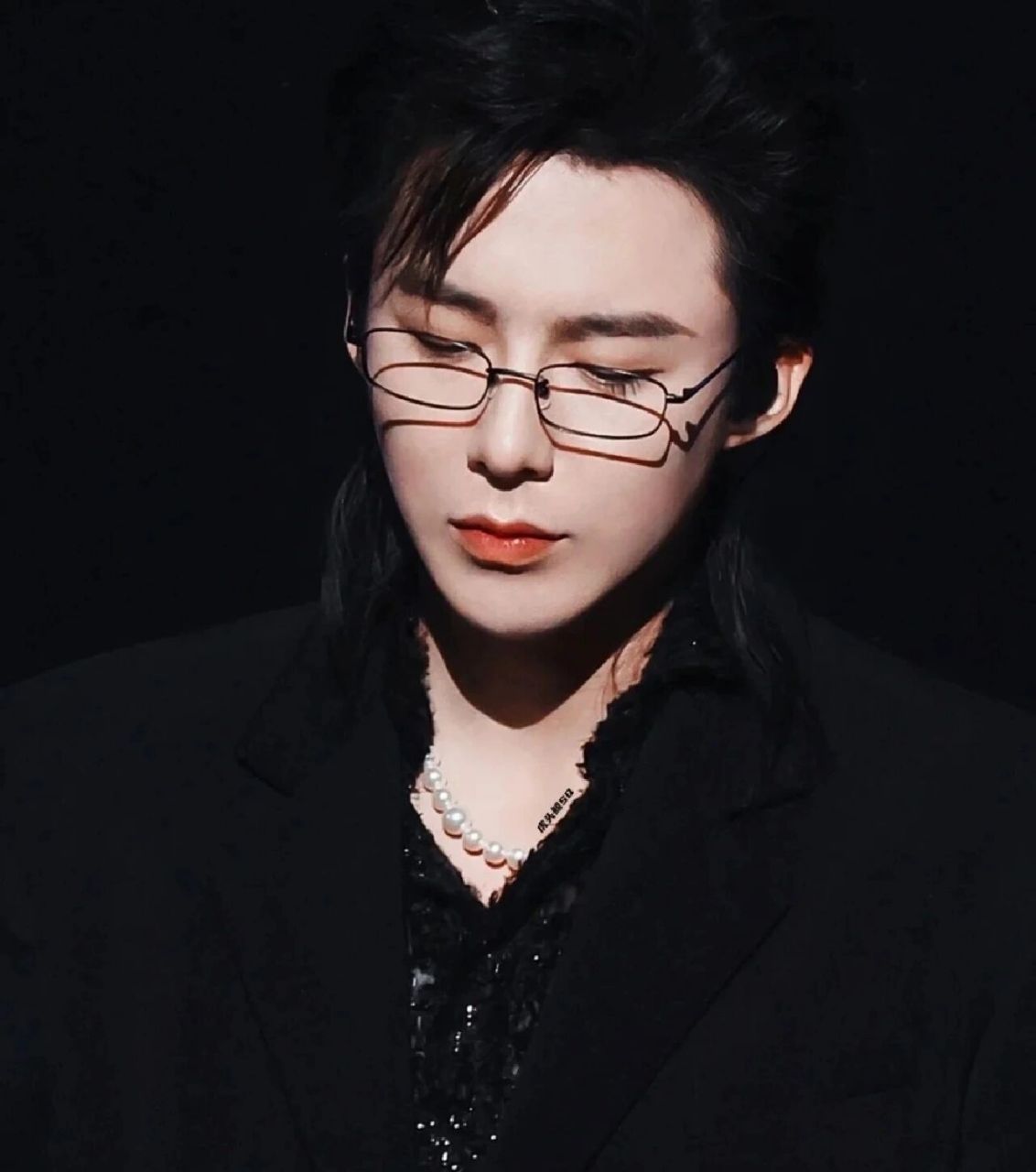 刘宇宁神图 宁哥这几张照片绝了啊!棚妃们码住