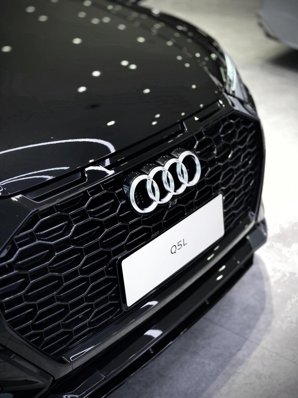 奥迪q5l mtm黑武士.