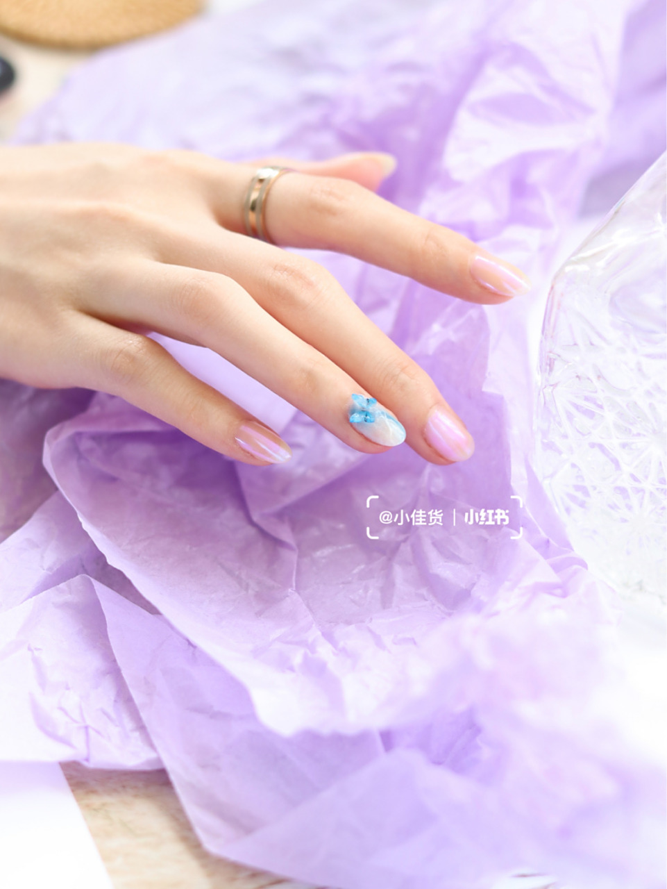春粉夏紫飘仙气的冰透蝴蝶美甲! 有没有冒着冰薄荷仙气的视觉效果!