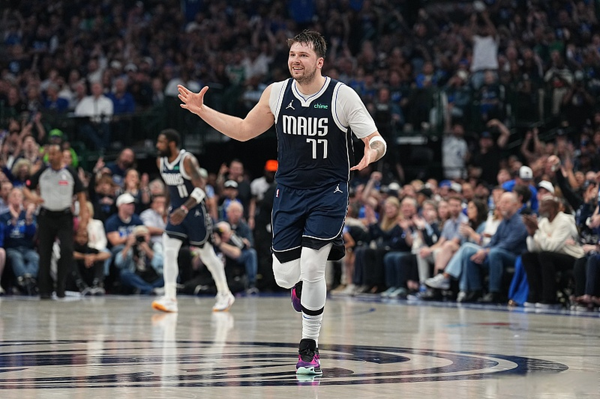 东契奇差一次助攻又是三双##独行侠2比1快船#   北京时间4月27日上午