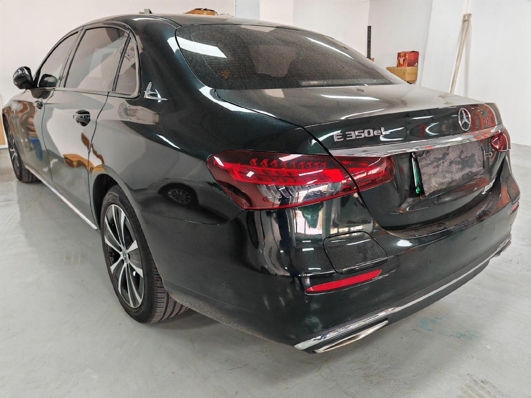 奔驰e350el混合动力新能源,直上深圳牌,21年11月上牌目前行驶4.