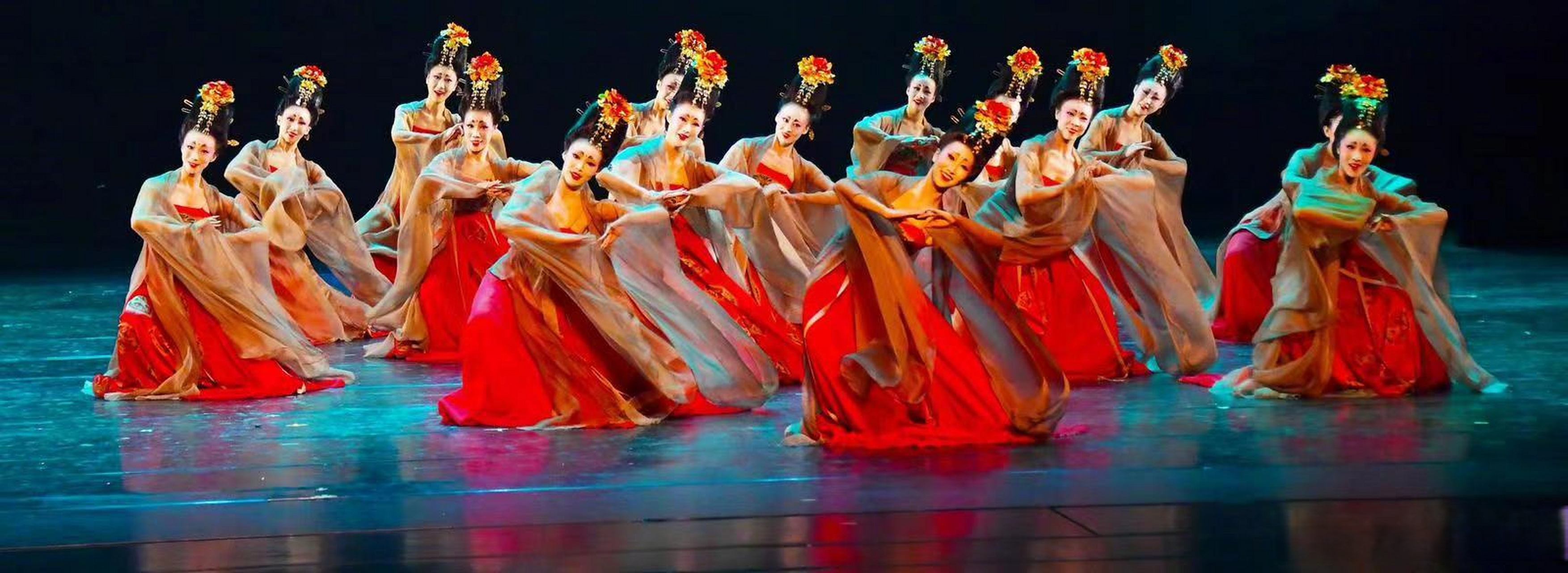 【第十三届中国舞蹈"荷花奖"古典舞评奖终评在沈阳隆重开幕】#振兴新