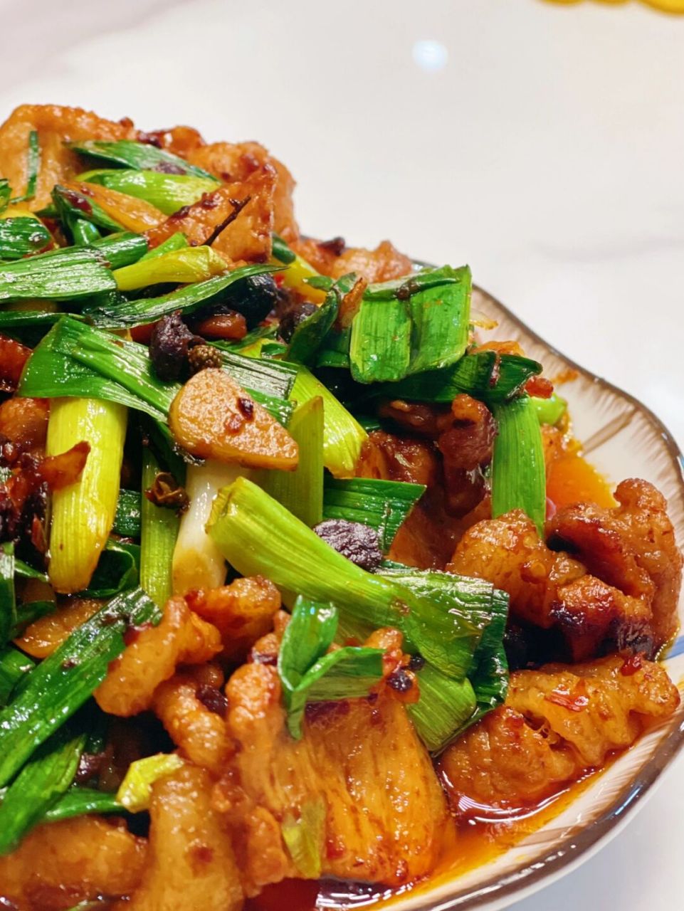 四川名菜——蒜苗盐煎肉来啦75   回锅肉和盐煎肉大家都爱吃,但是不
