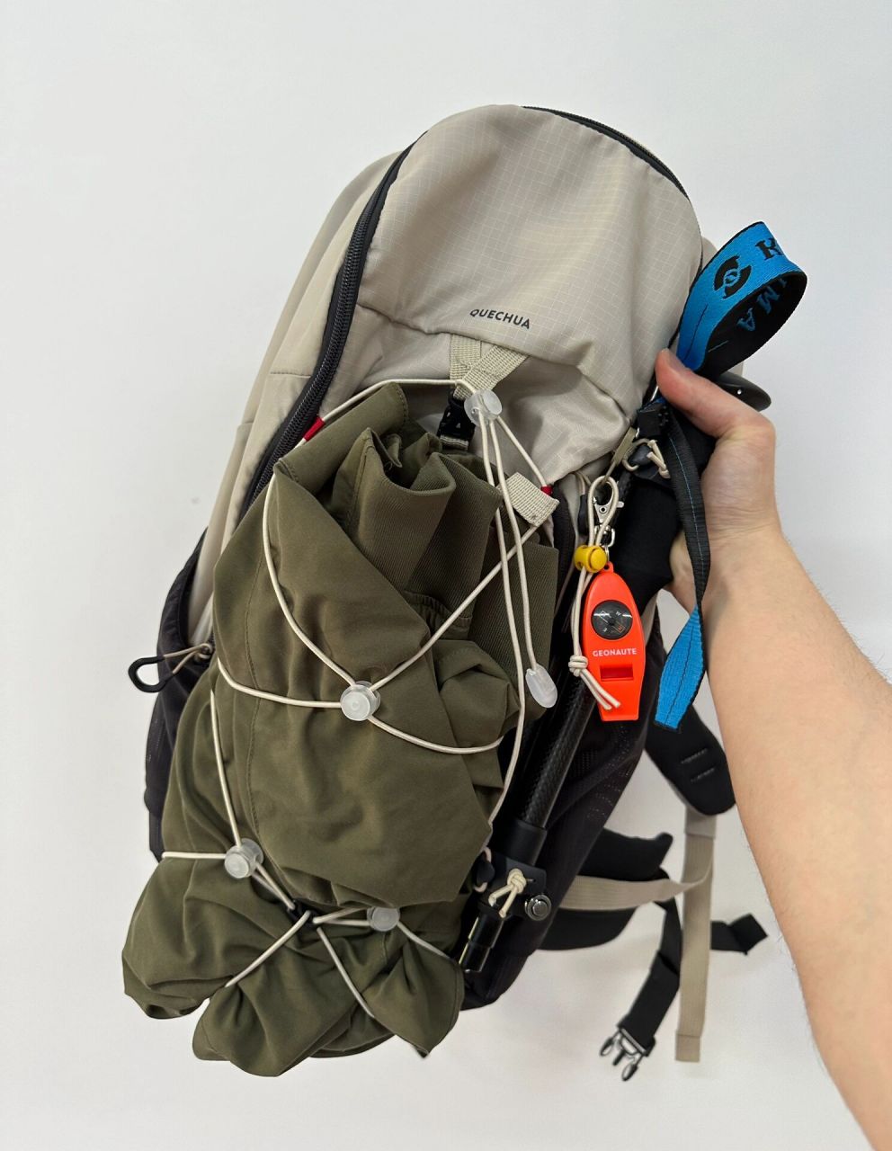 迪卡侬背包改造 一只想要一款轻便的登山包,去逛小迪家买了一款,总
