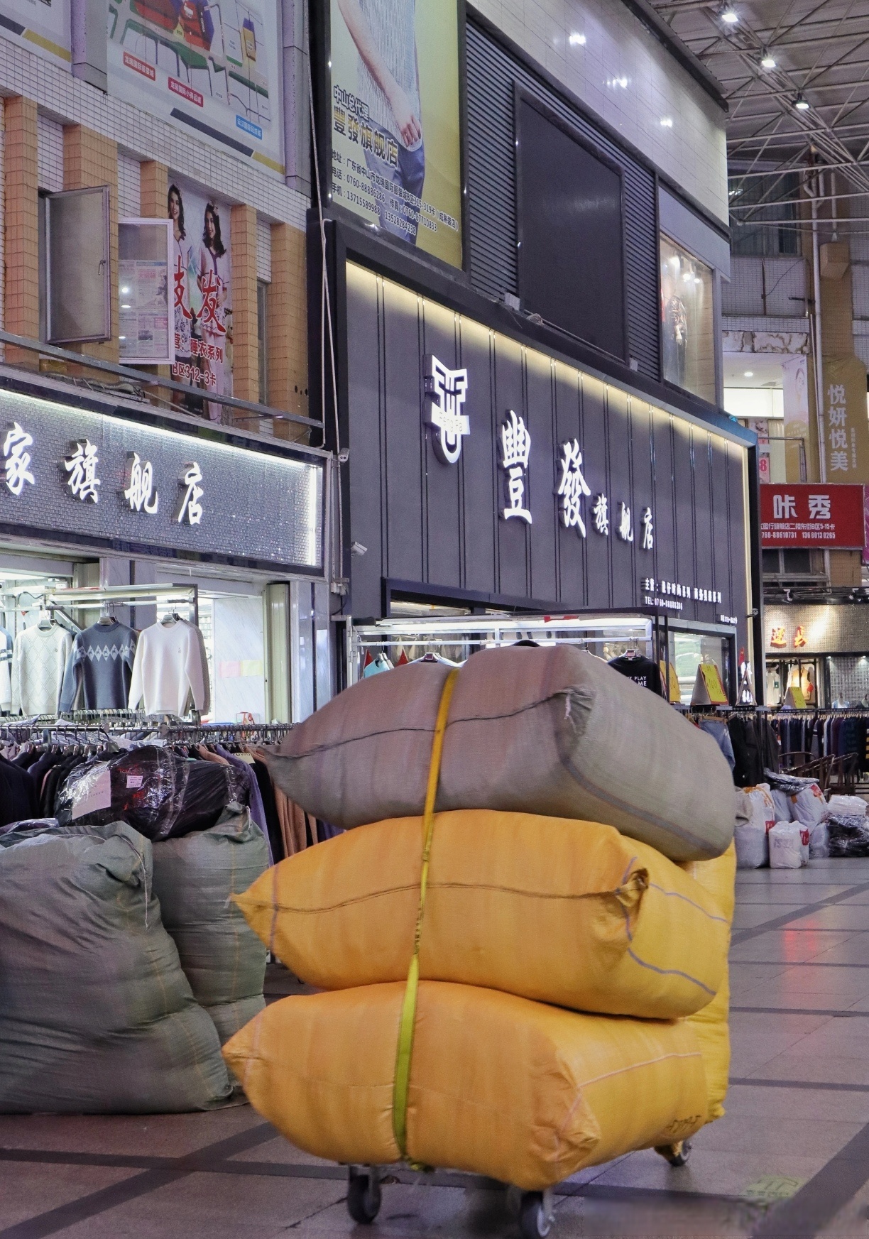 一个人开店做生意太难了(一个人开店做生意太难了怎么办)