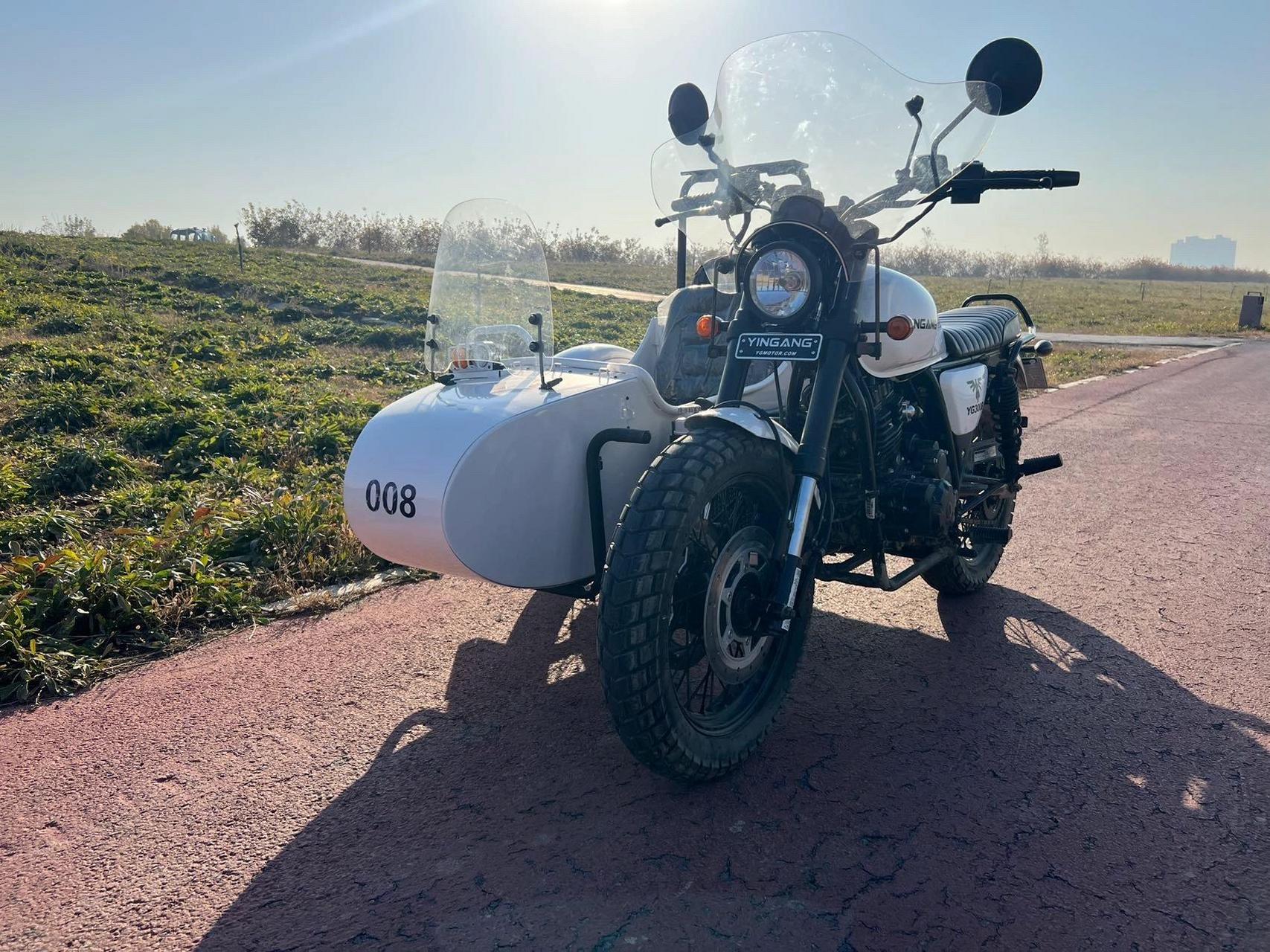 银钢yg300边三轮胯子, 落地3万多车子,300cc动力,仅行驶200多公里