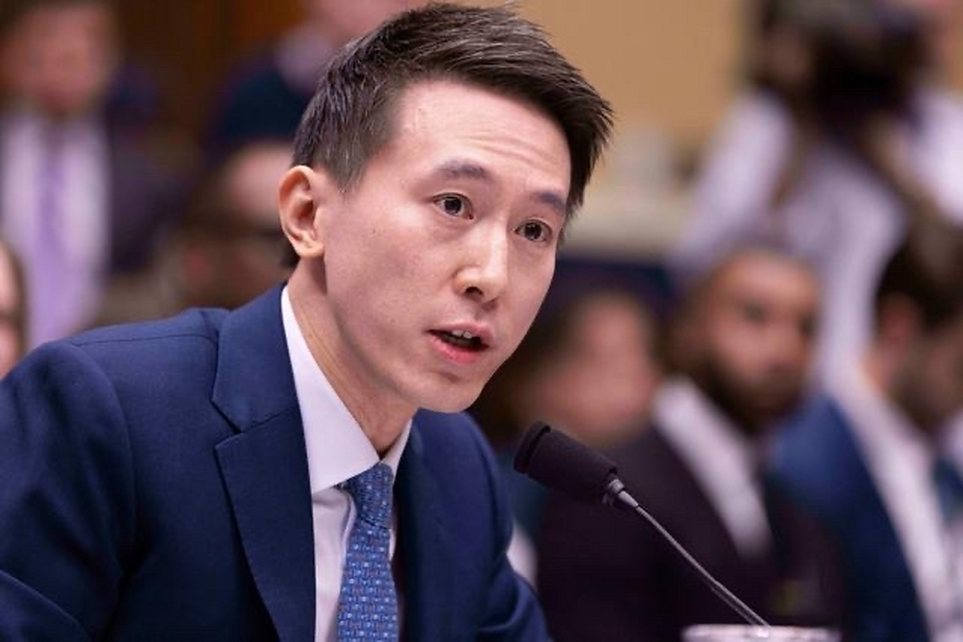 【tiktok首席执行官周受资据悉职权扩大 将监督字节旗