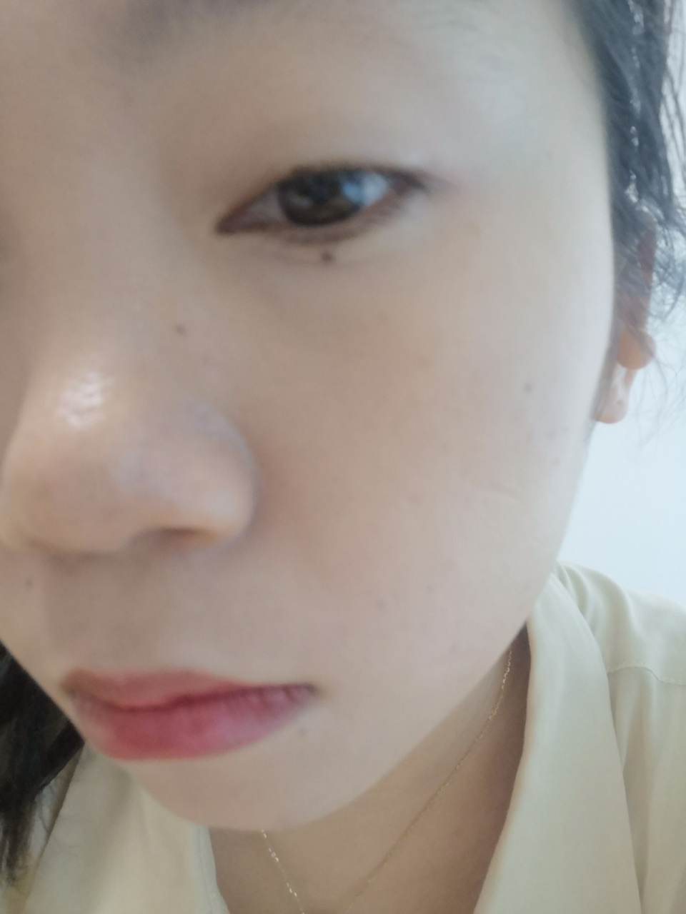 右眼下面这个痣,是什么痣,是不是不好?