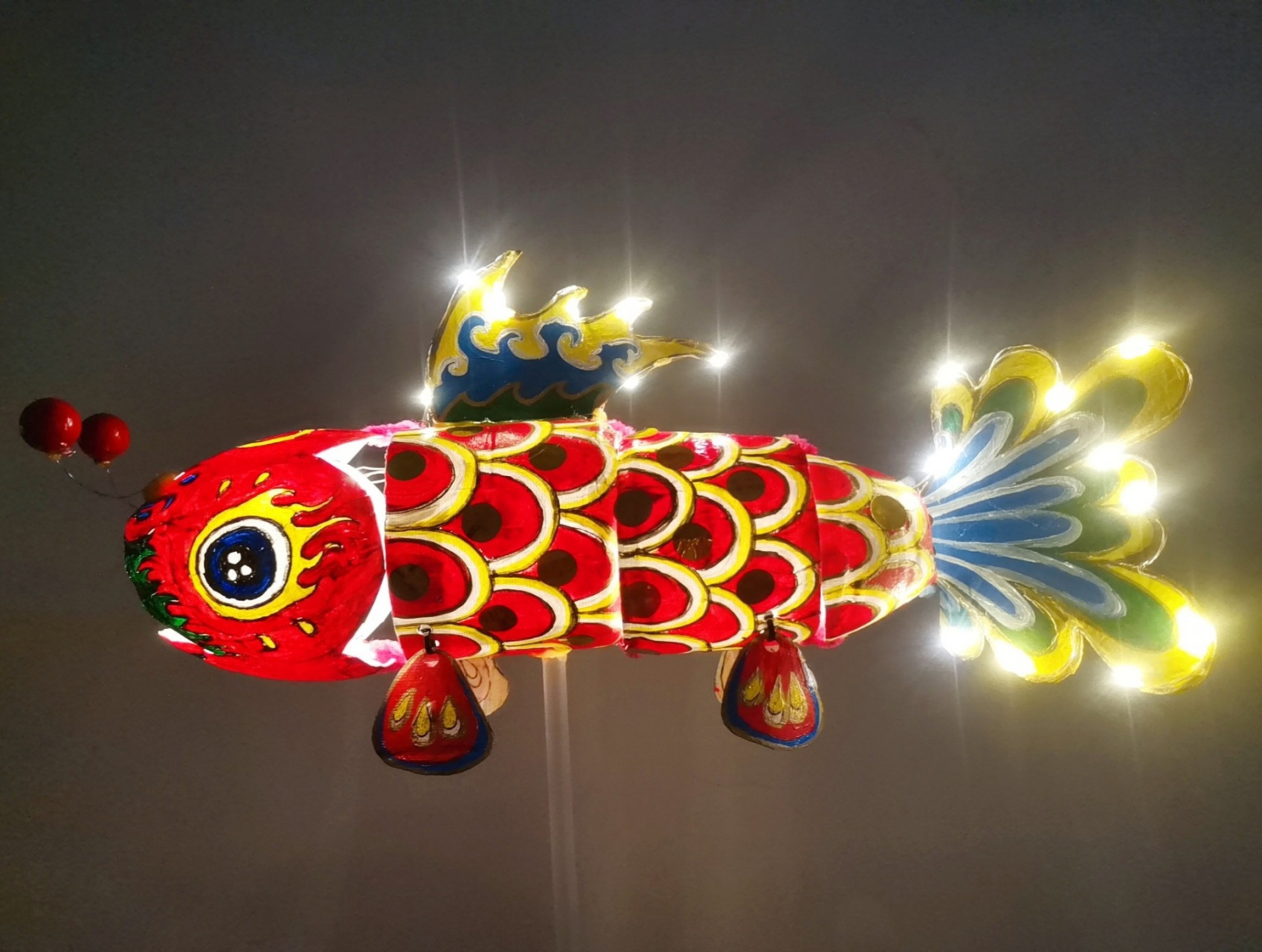 鱼灯,塑料瓶简易版,教程二 用竹篾太难啦,而且过年快递还不发货,用