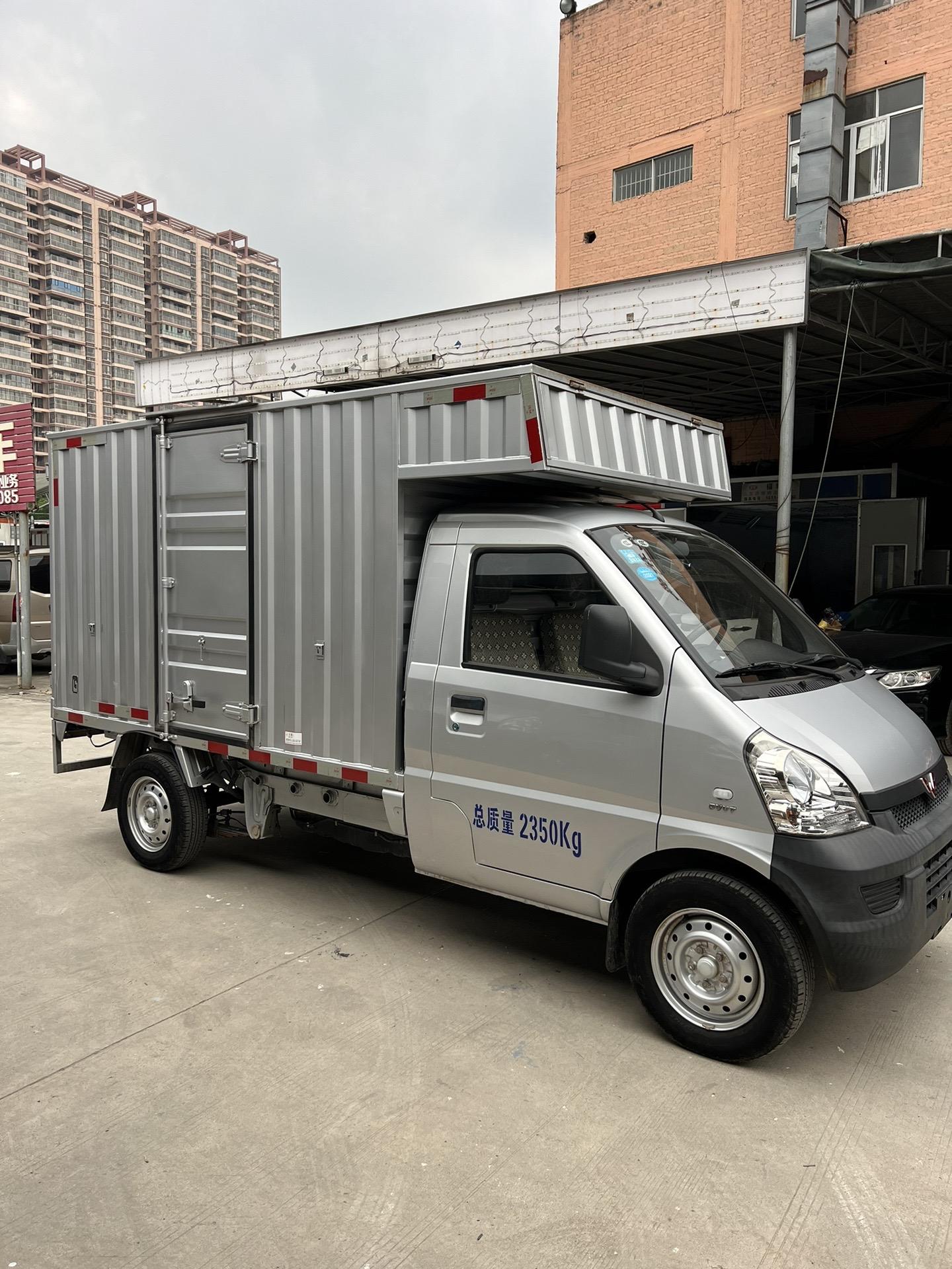 五菱单排货车车厢尺寸以及图片