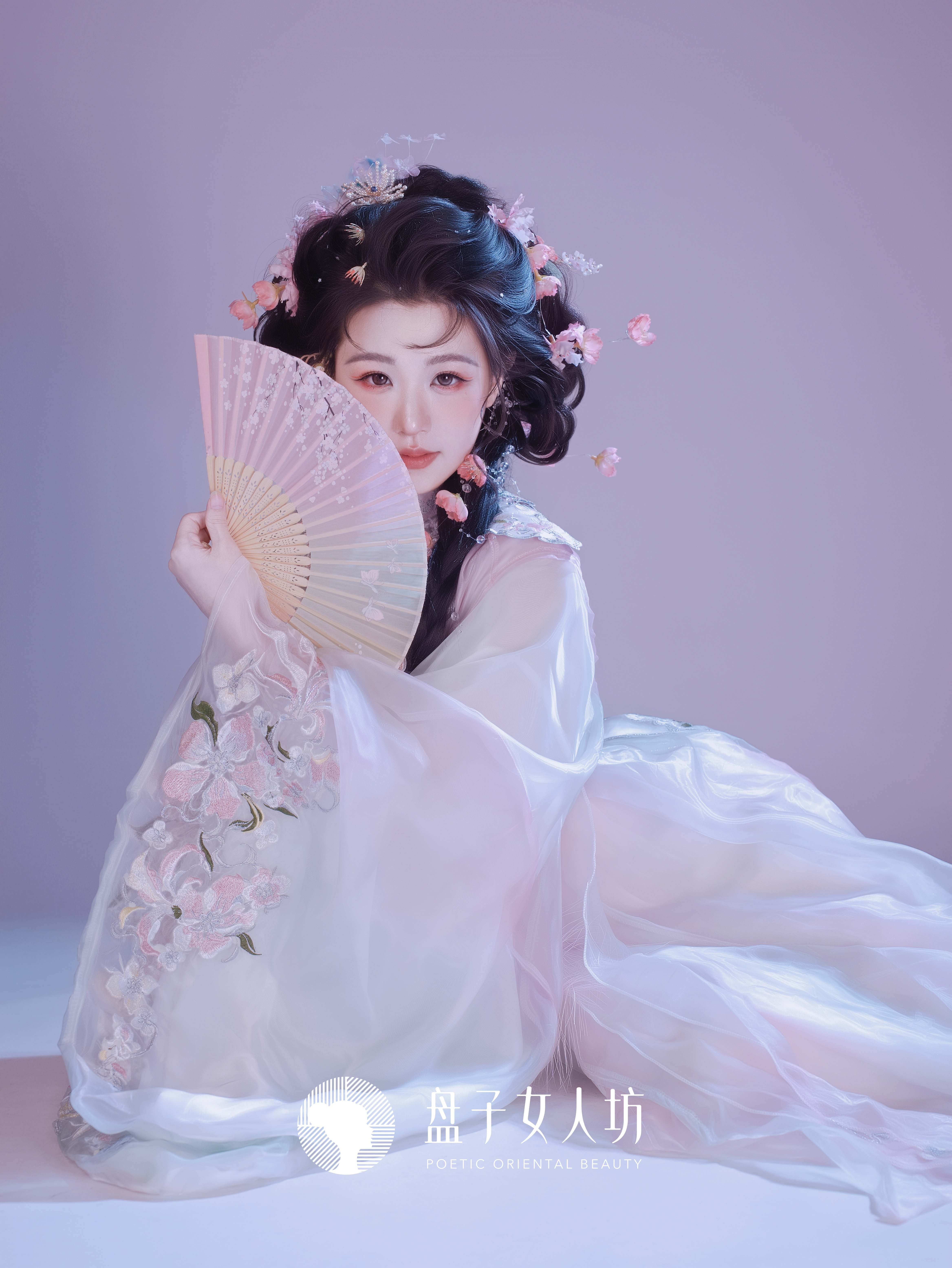 "良辰美景奈何天,如花美眷,似水流年" 粉色戏曲风