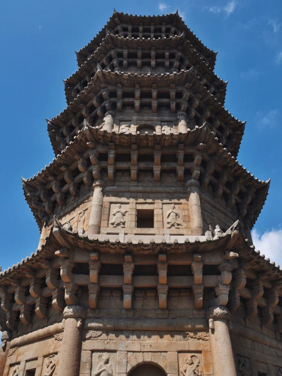 泉州古迹|六胜塔-宋元时期泉州港的航标塔 石狮六胜塔 	 六胜塔始建于