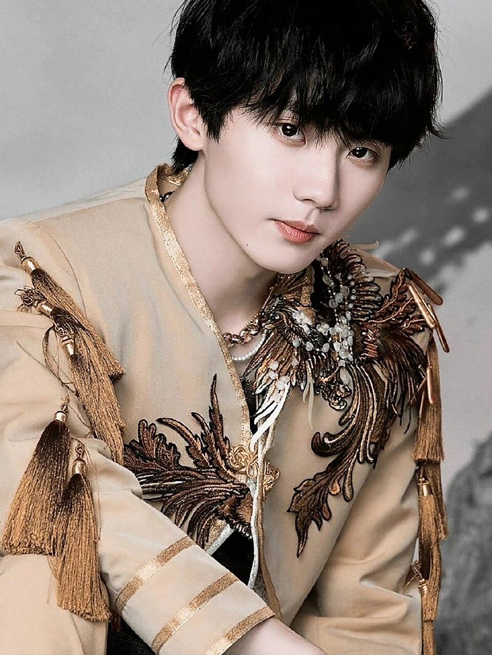 马嘉祺绝美神图来了 更新了,真是美呆了