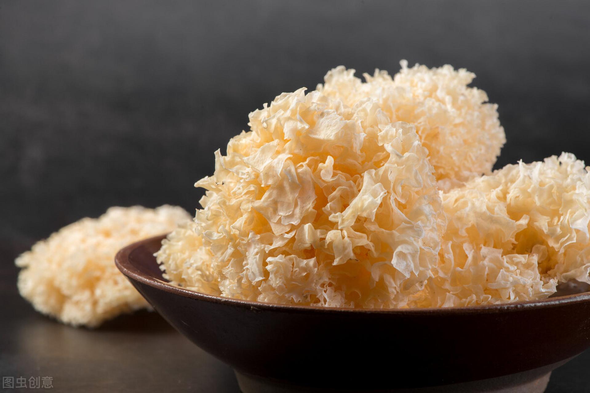 每日懂一味中药——银耳:滋阴美容,排毒减肥 【银耳】91 中医认为