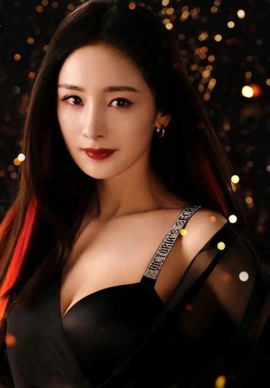 杨幂蕾丝内衣写真,妩媚迷人