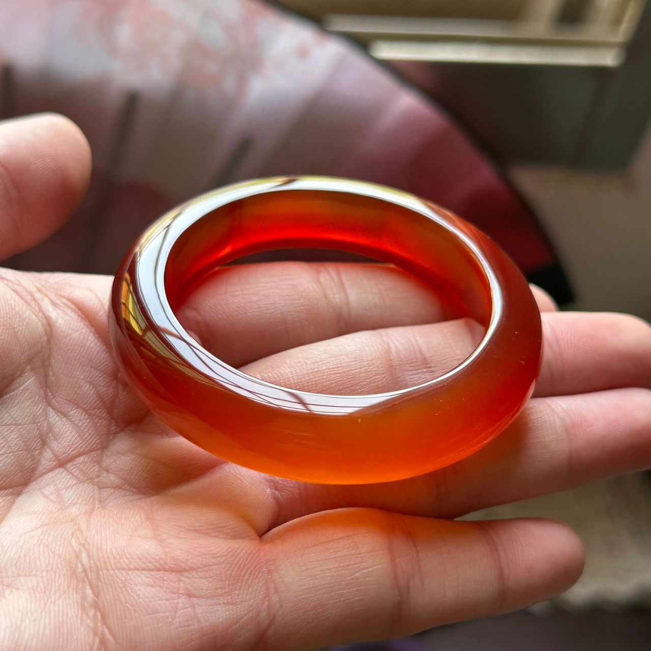 江料北红玛瑙手镯正圈51.5圈口 渐变色江料红玛瑙手镯 圈口51.5宽度13