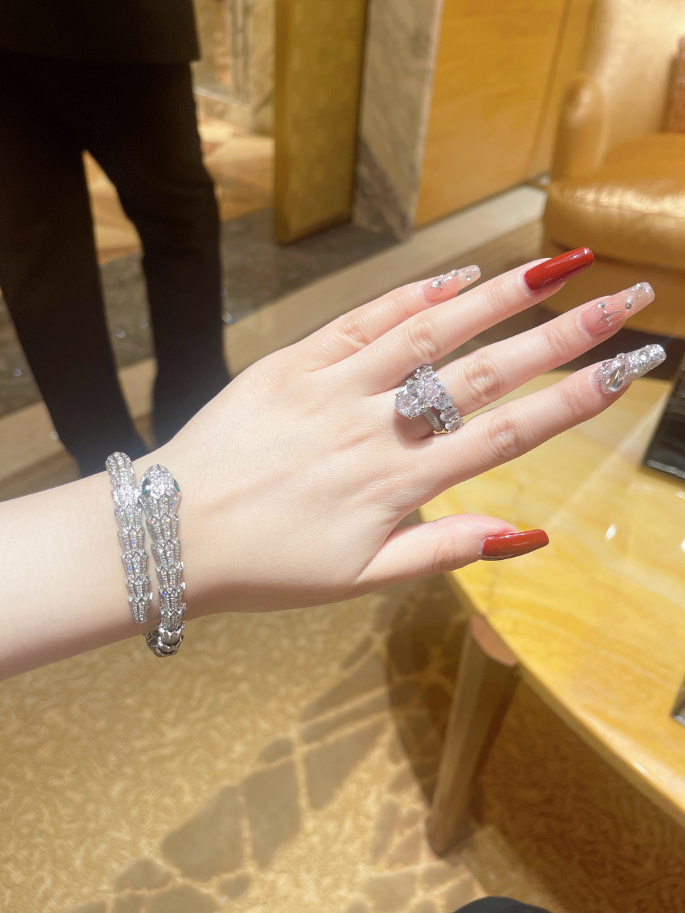 宝格丽白金蛇手镯&灵蛇项链