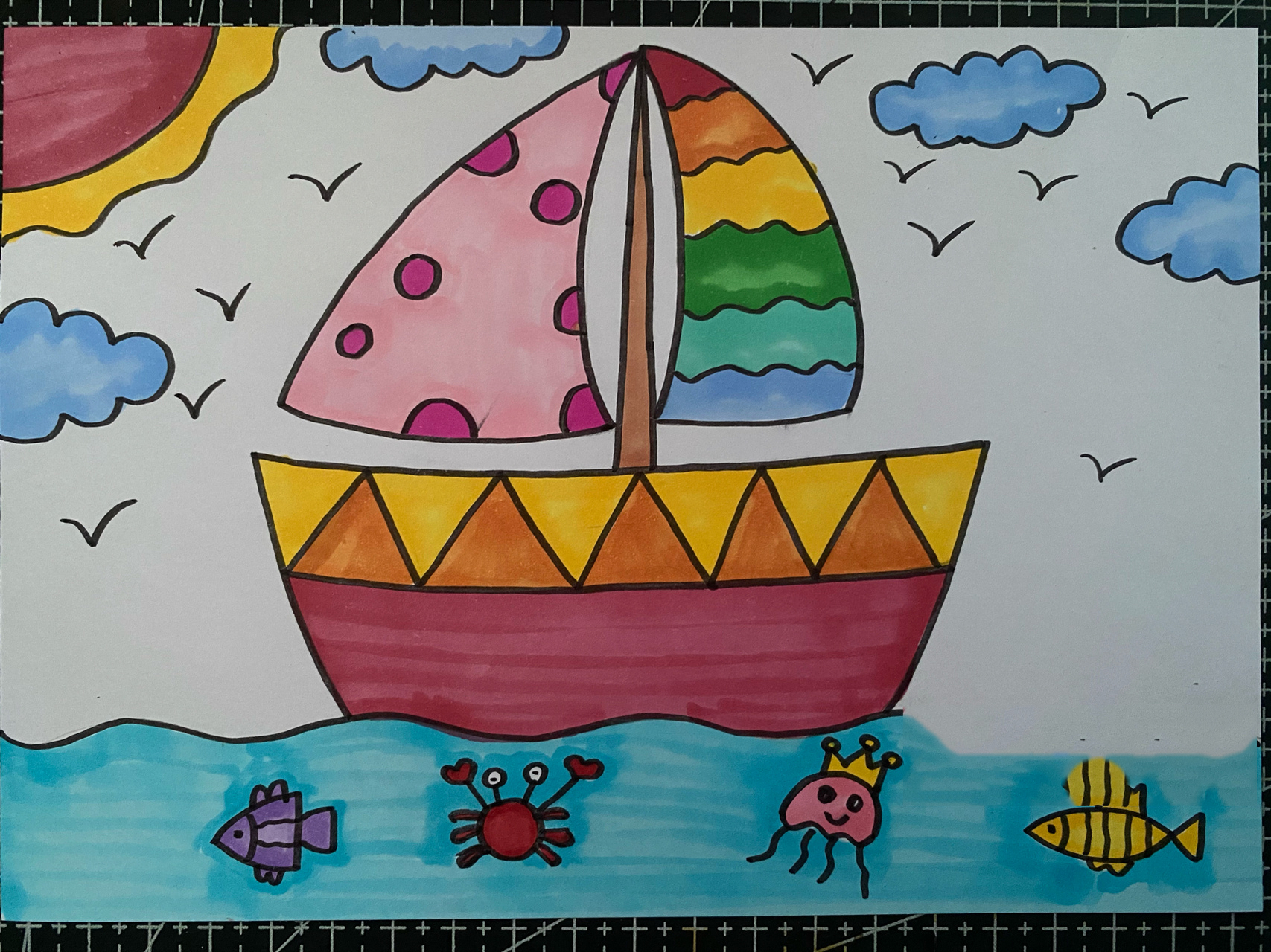 帆船儿童画 海上的帆船儿童卡通画