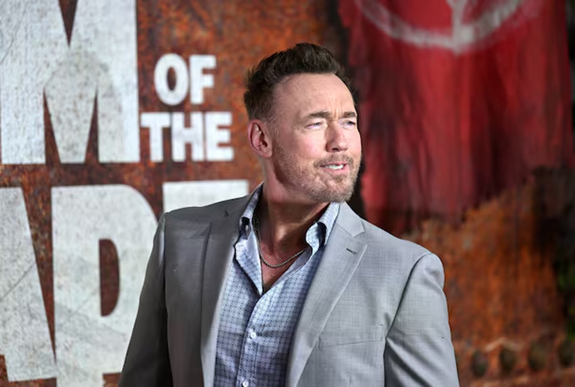 演员凯文·杜兰说,人们总是把他跟马斯克搞混.