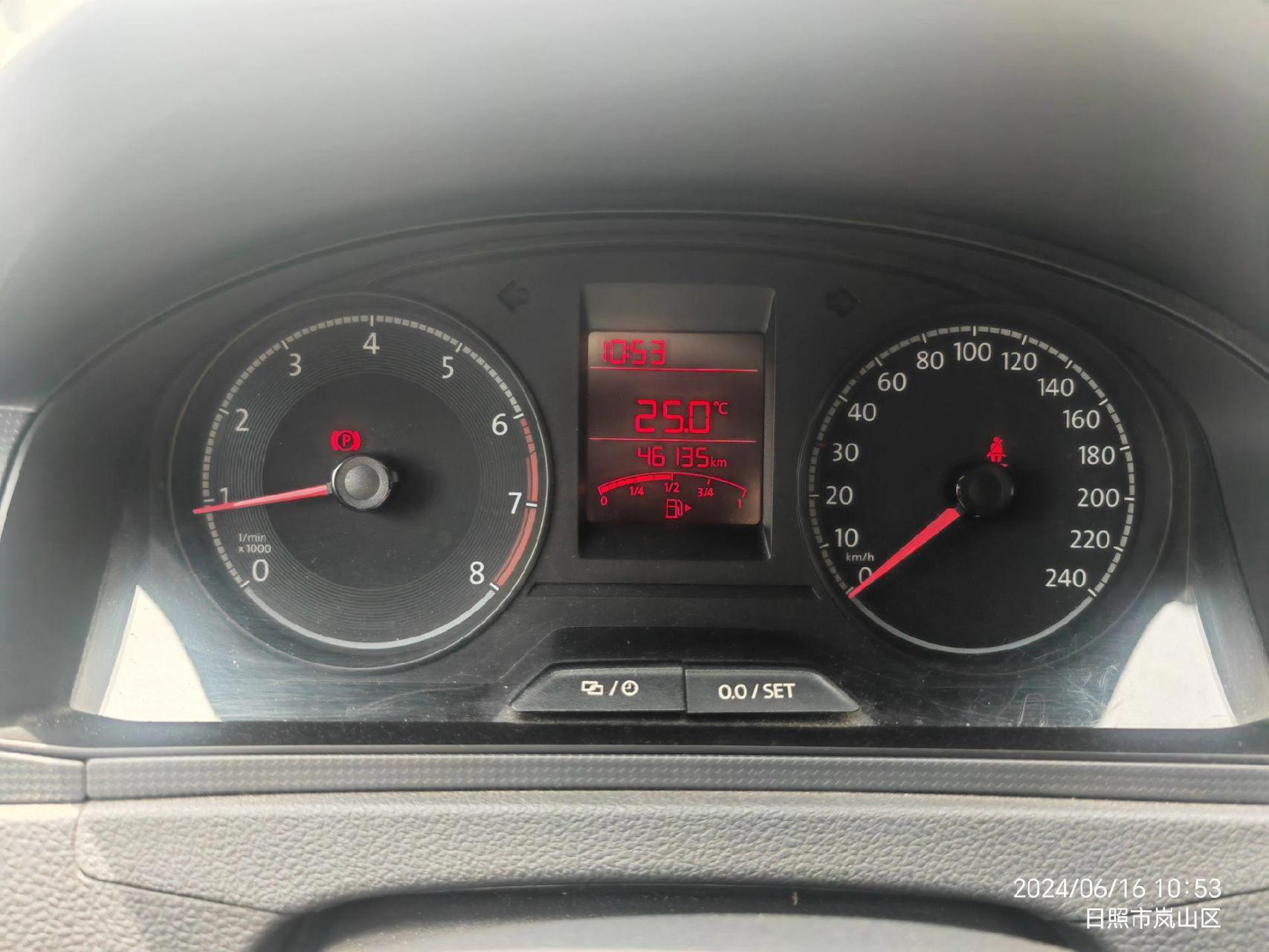 18年本地一手大众桑塔纳1.6手动挡.