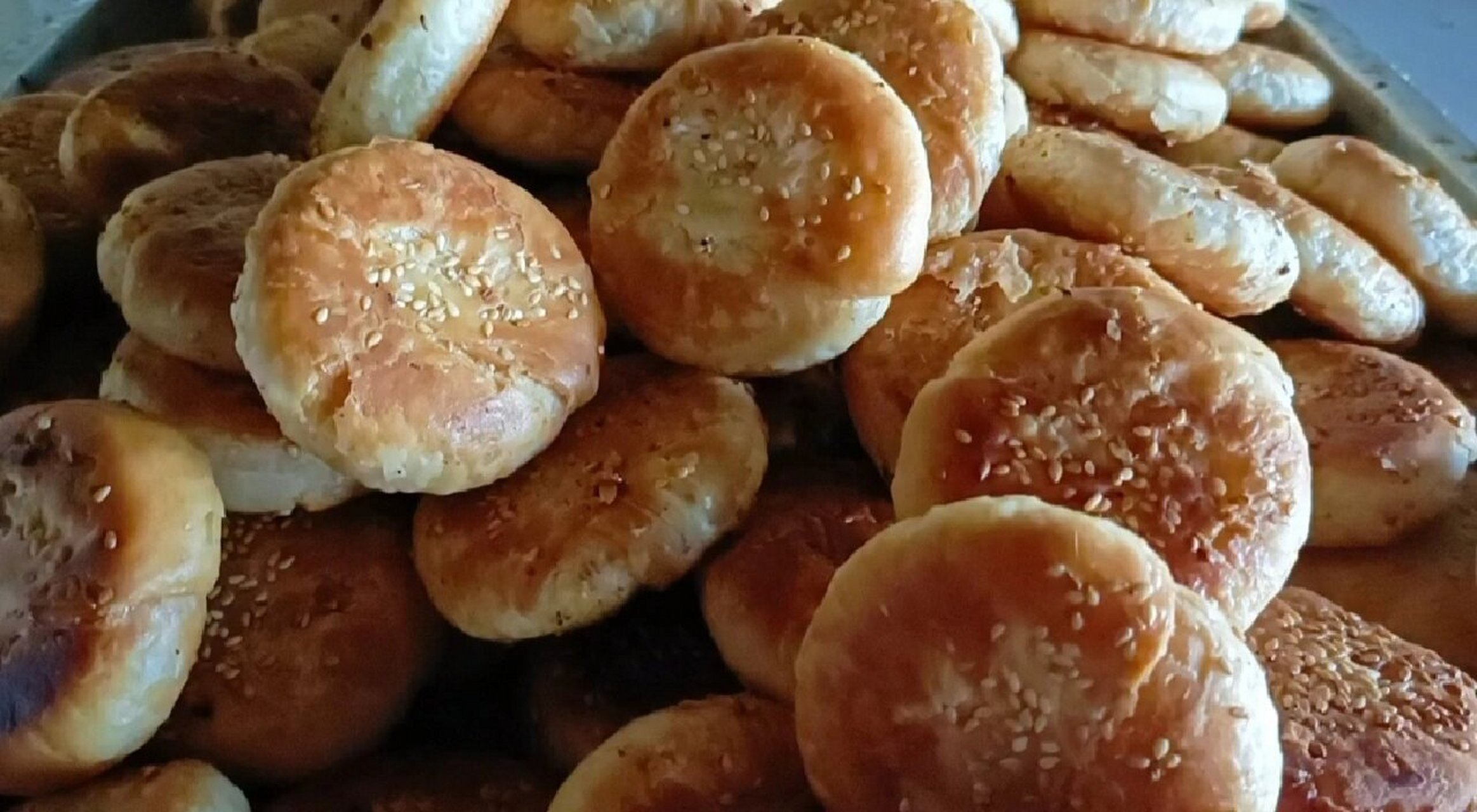 赵州百年老字号薛瑞杰烧饼 石塔脚下有十几户烧饼店铺,字号都是薛家