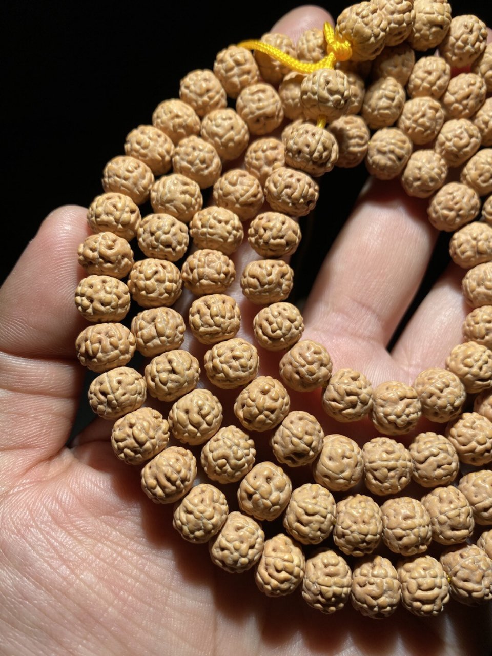 【精品蛤蟆背小金刚】直径9/10mm,品质非常好的一款小金刚,非常规整