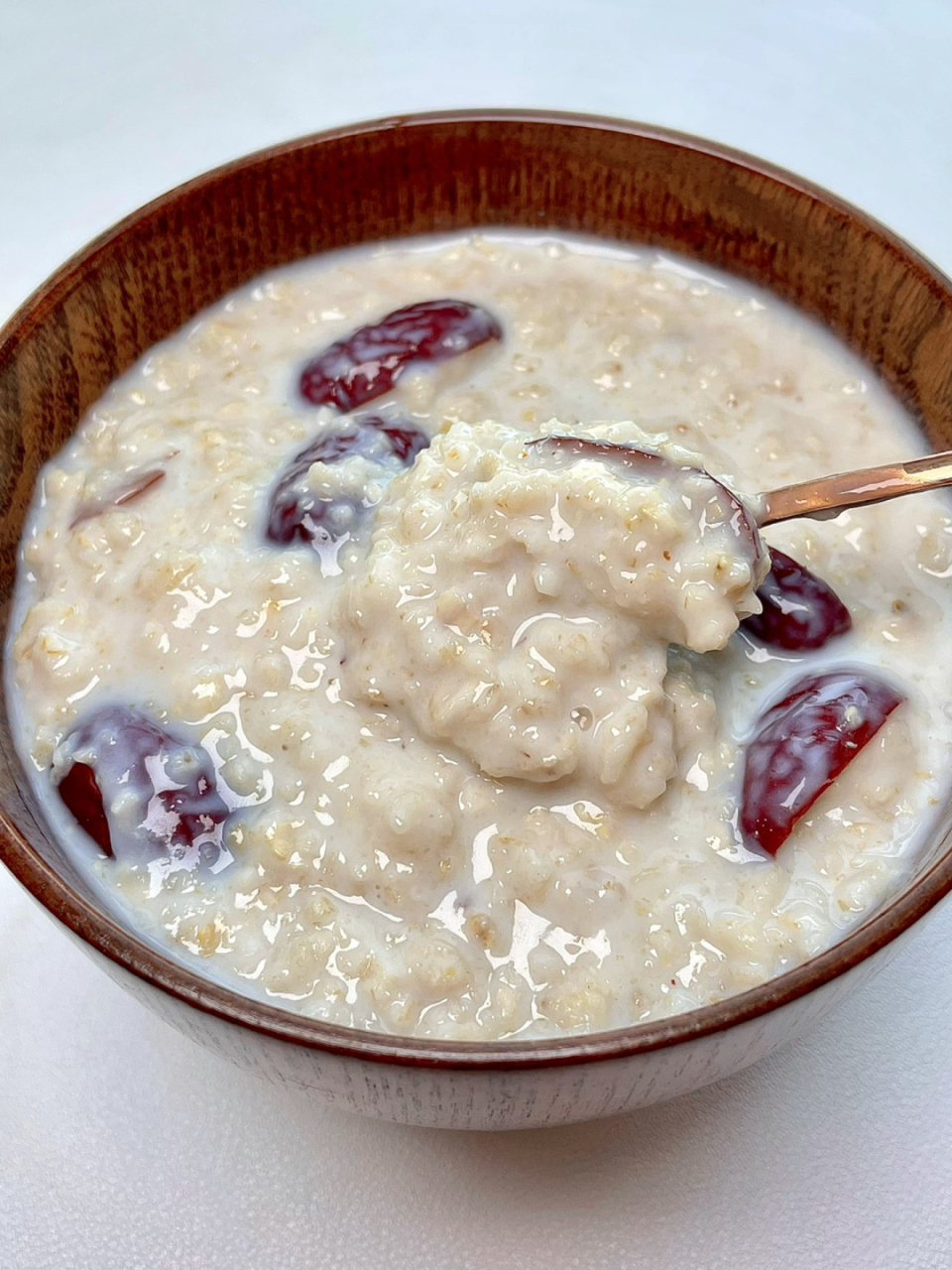 奶香十足的红枣燕麦牛奶粥!