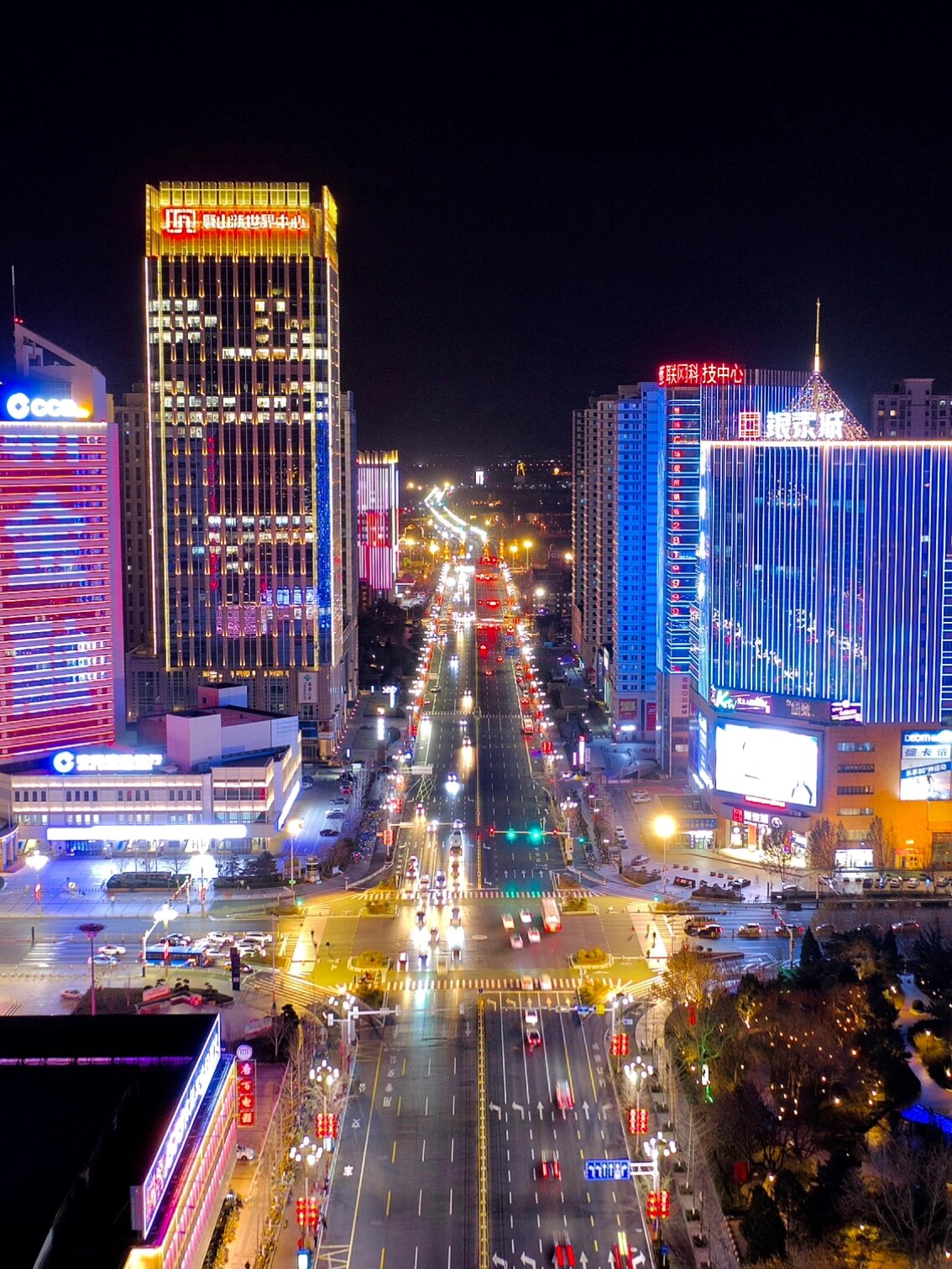 不可否认,大楼和南湖才是唐山最美的名片