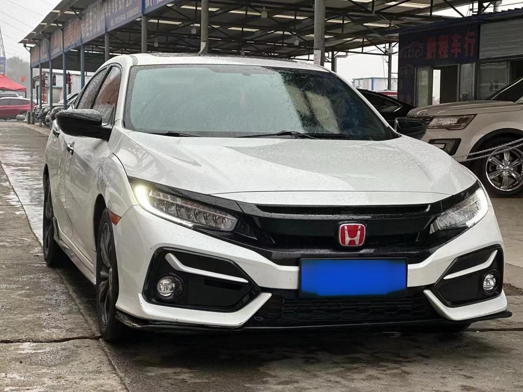 新到21款本田思域两厢潮酷控,裸车15万多,一手户,车况极品 有喜欢来