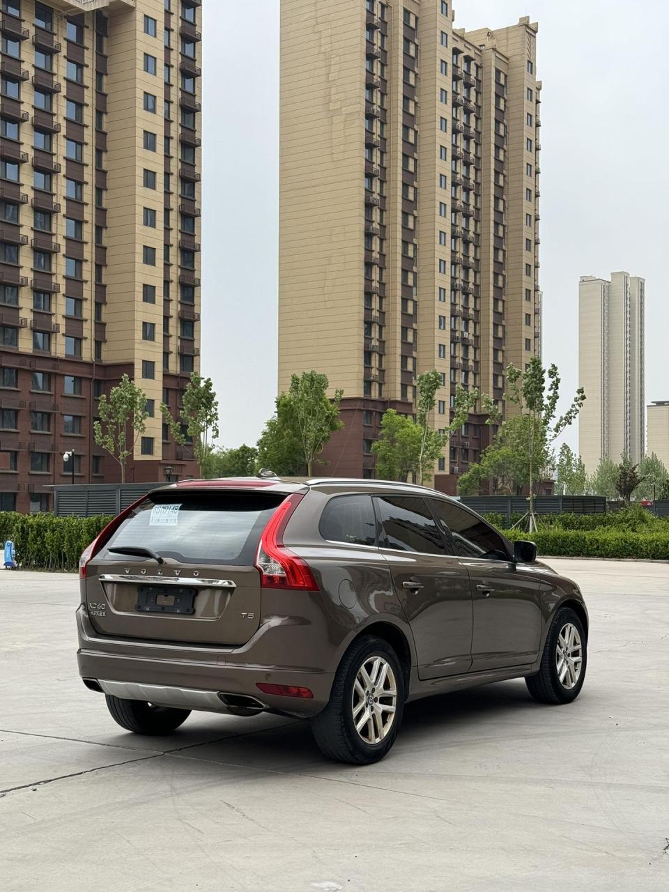 o尔o汽车xc60图片