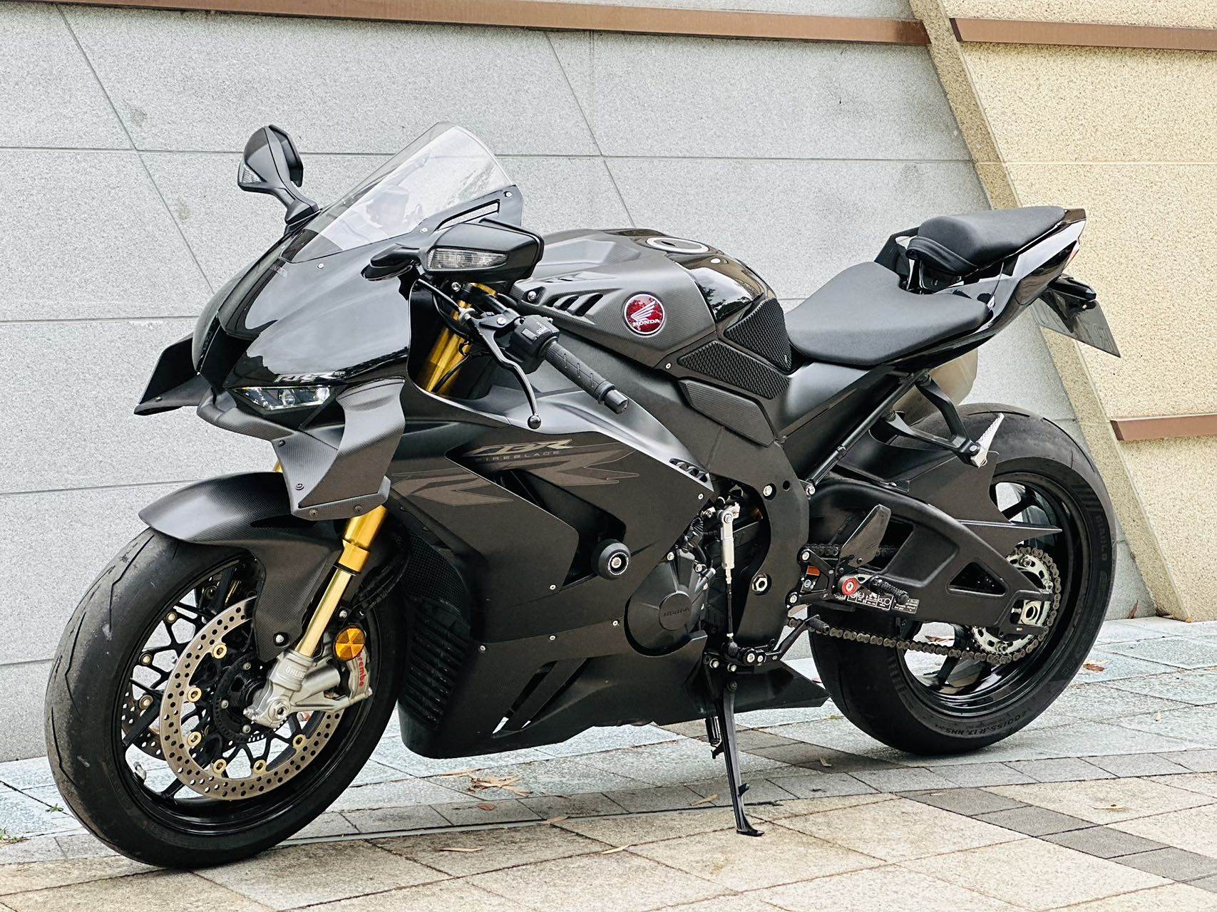 23年本田cbr1000rrrsp02carbon02碳版 仅2400km02全车车衣02