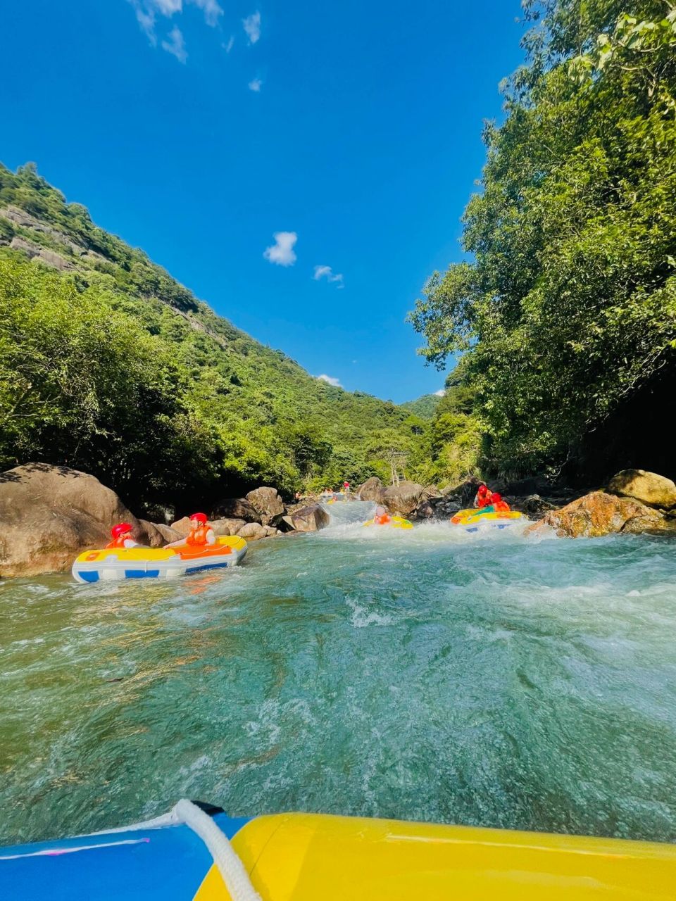 值得体验的江西资溪大觉山漂流 成都疫情在夏天突如其来 让我一个吃