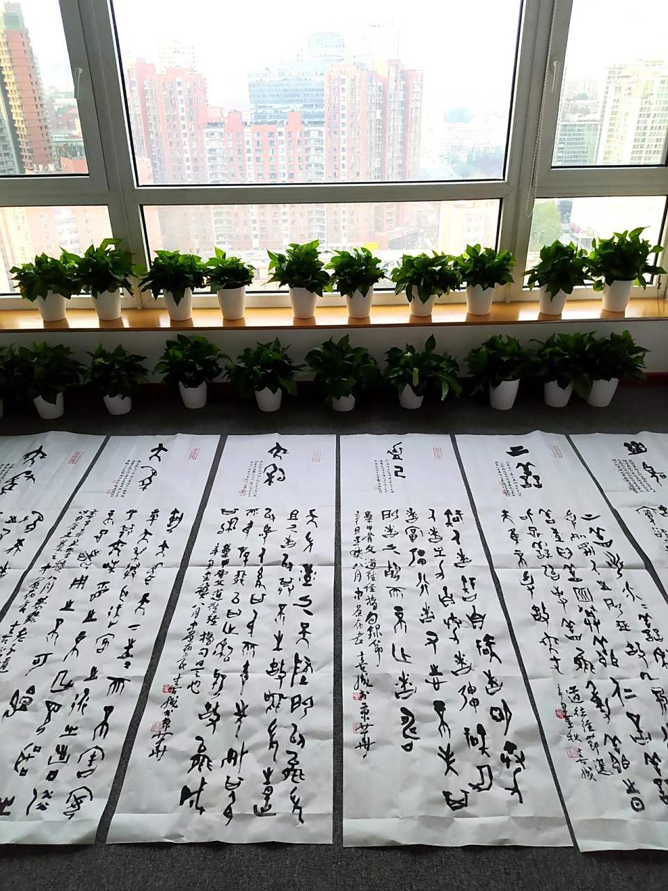 张喜成先生甲骨文书法精品欣赏,欢迎藏家鉴赏!