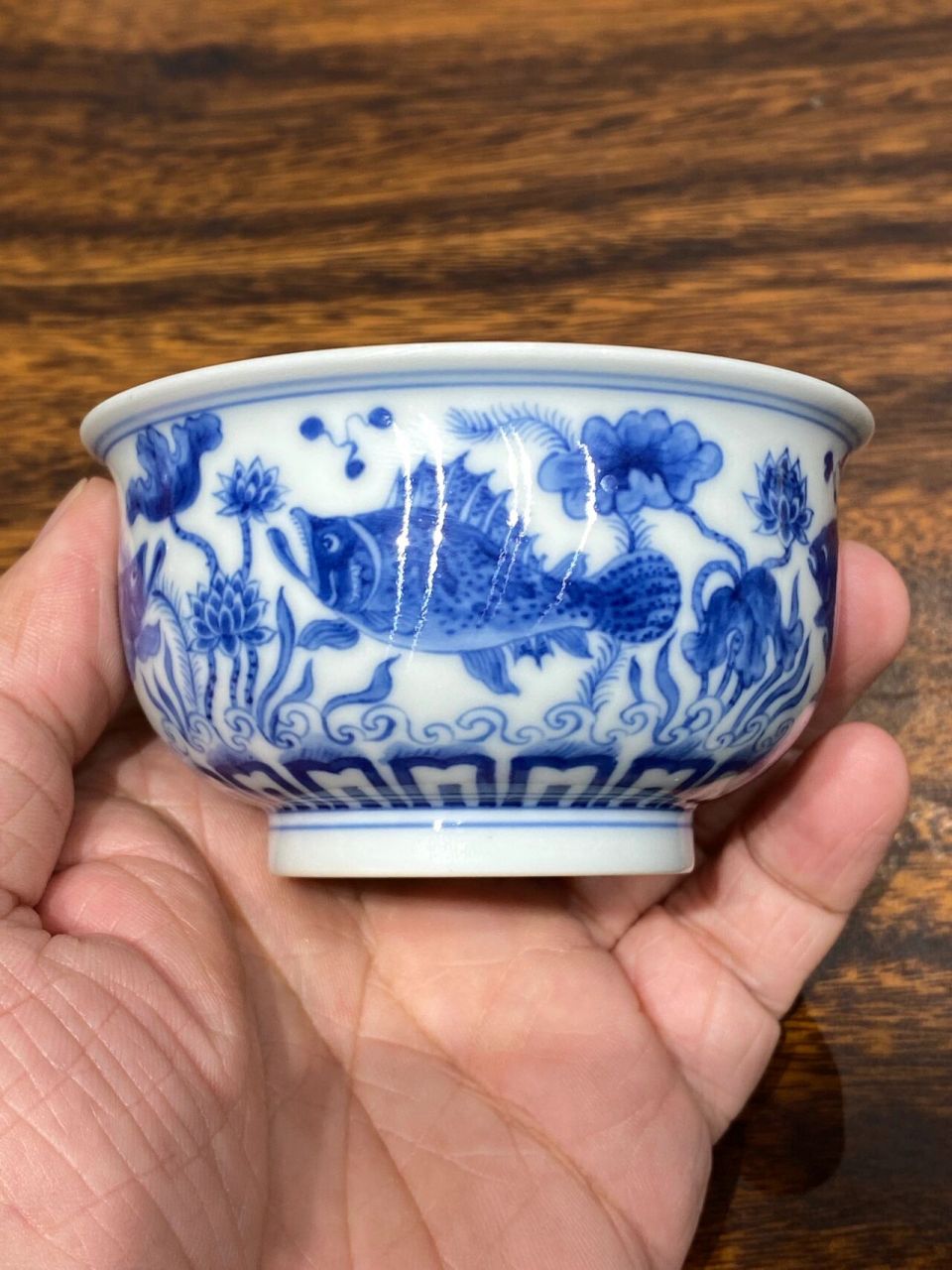 望月怀古青花鱼藻纹炉式杯