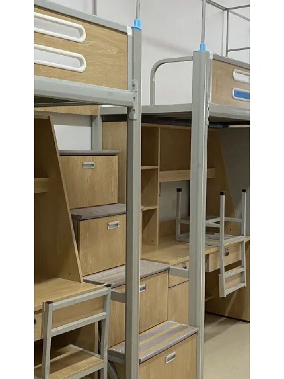 云南农业大学宿舍细篇 农大的宿舍内部景观图来咯第1,2,3张图是一种