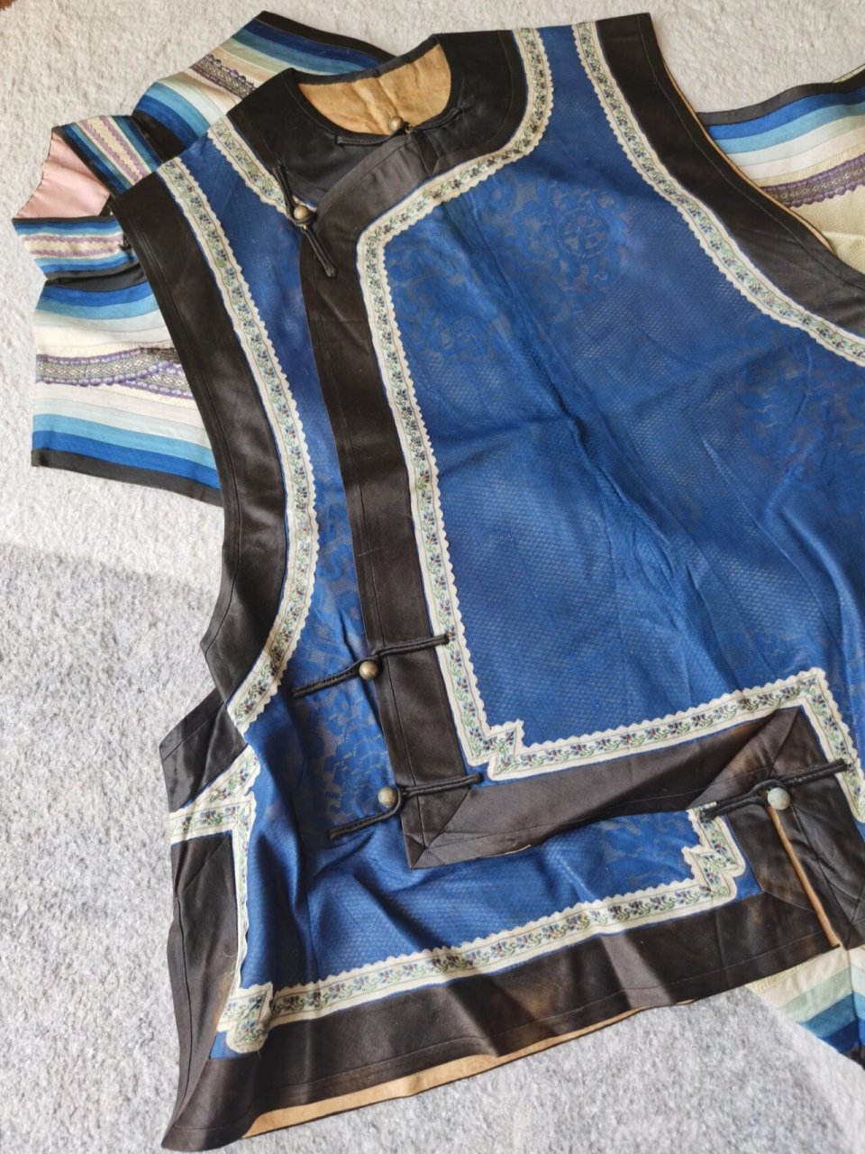 清代服饰|看古人制衣,十八镶滚工艺标本 标准的晚清