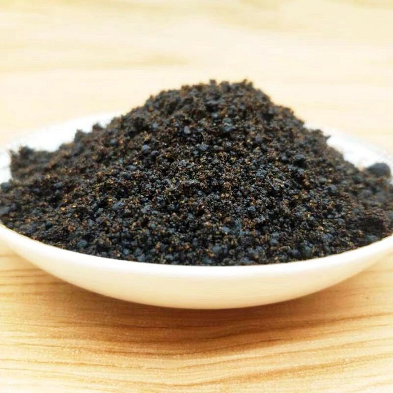 麝香的功效作用与禁忌       0303麝香 麝香为鹿科动物林麝,马麝