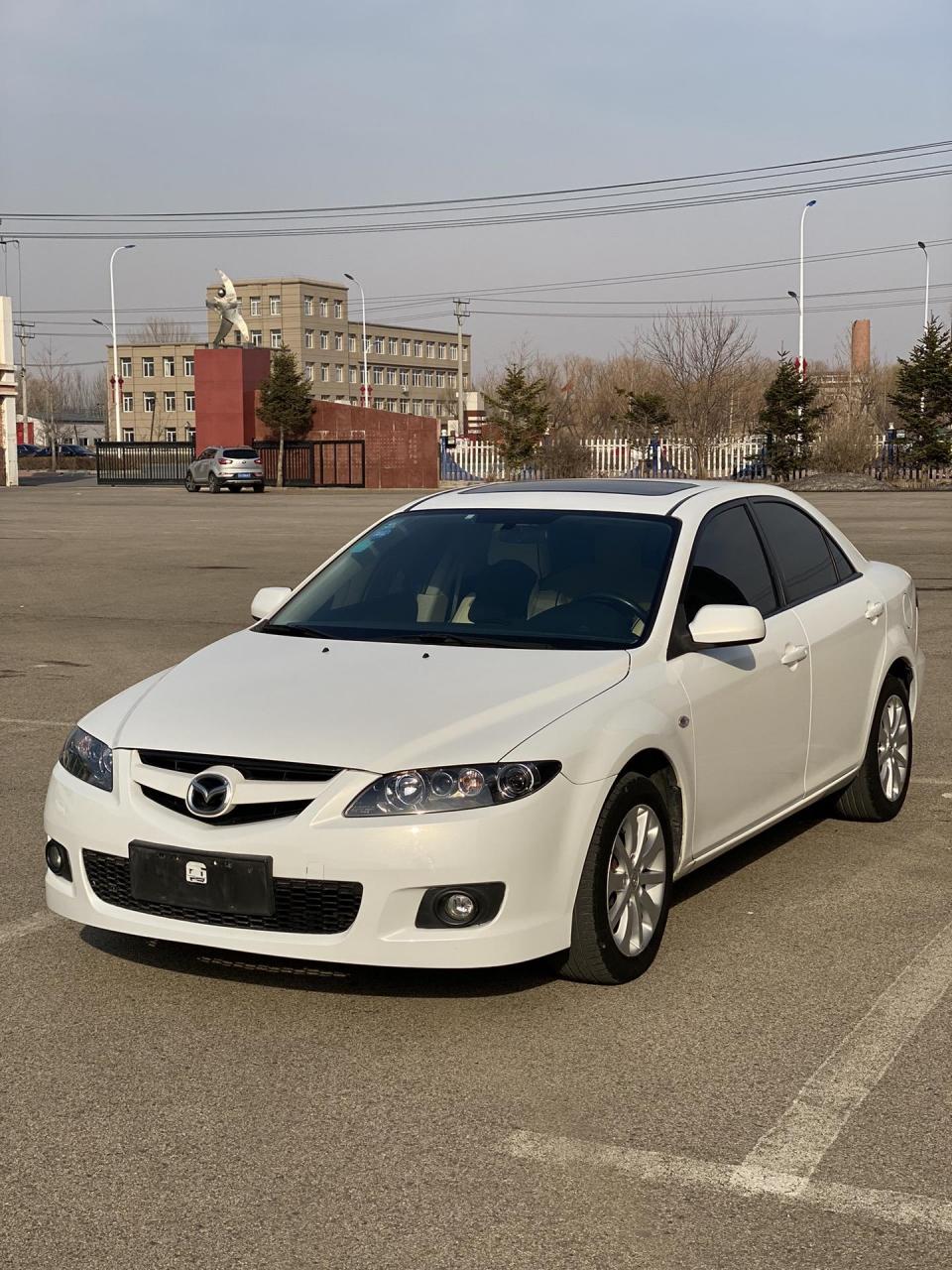 最新款的 马自达6,白色珍珠漆 ,2.
