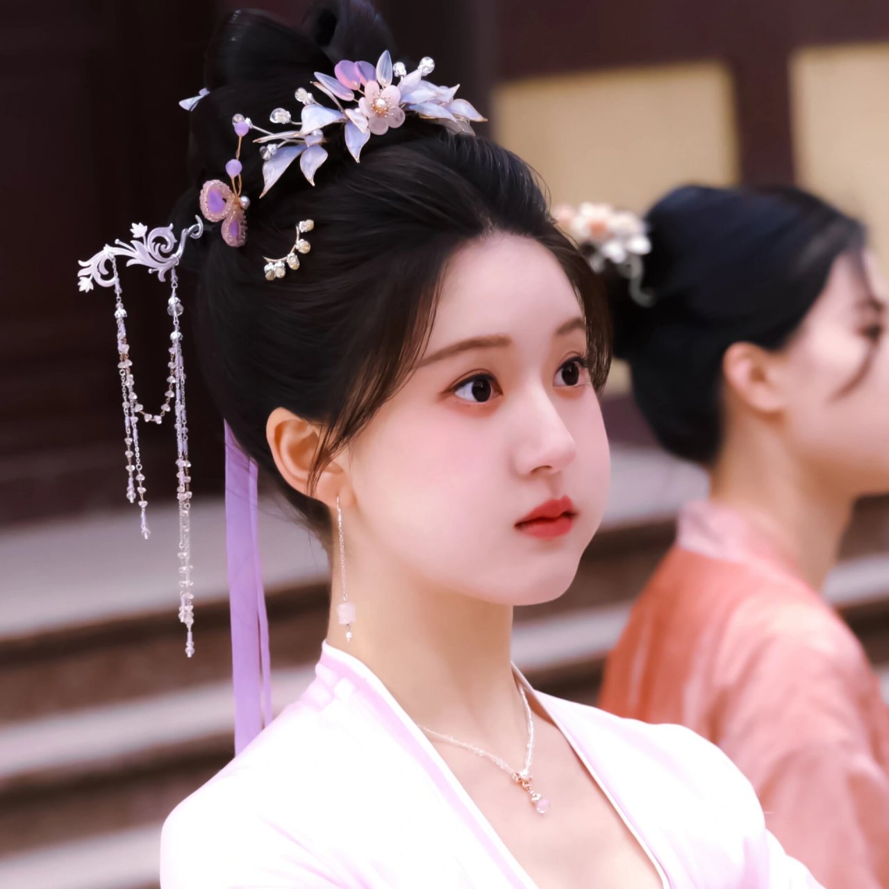 阿音头像●赵露思97 五颜六色的多巴胺音音,小表情好可爱!