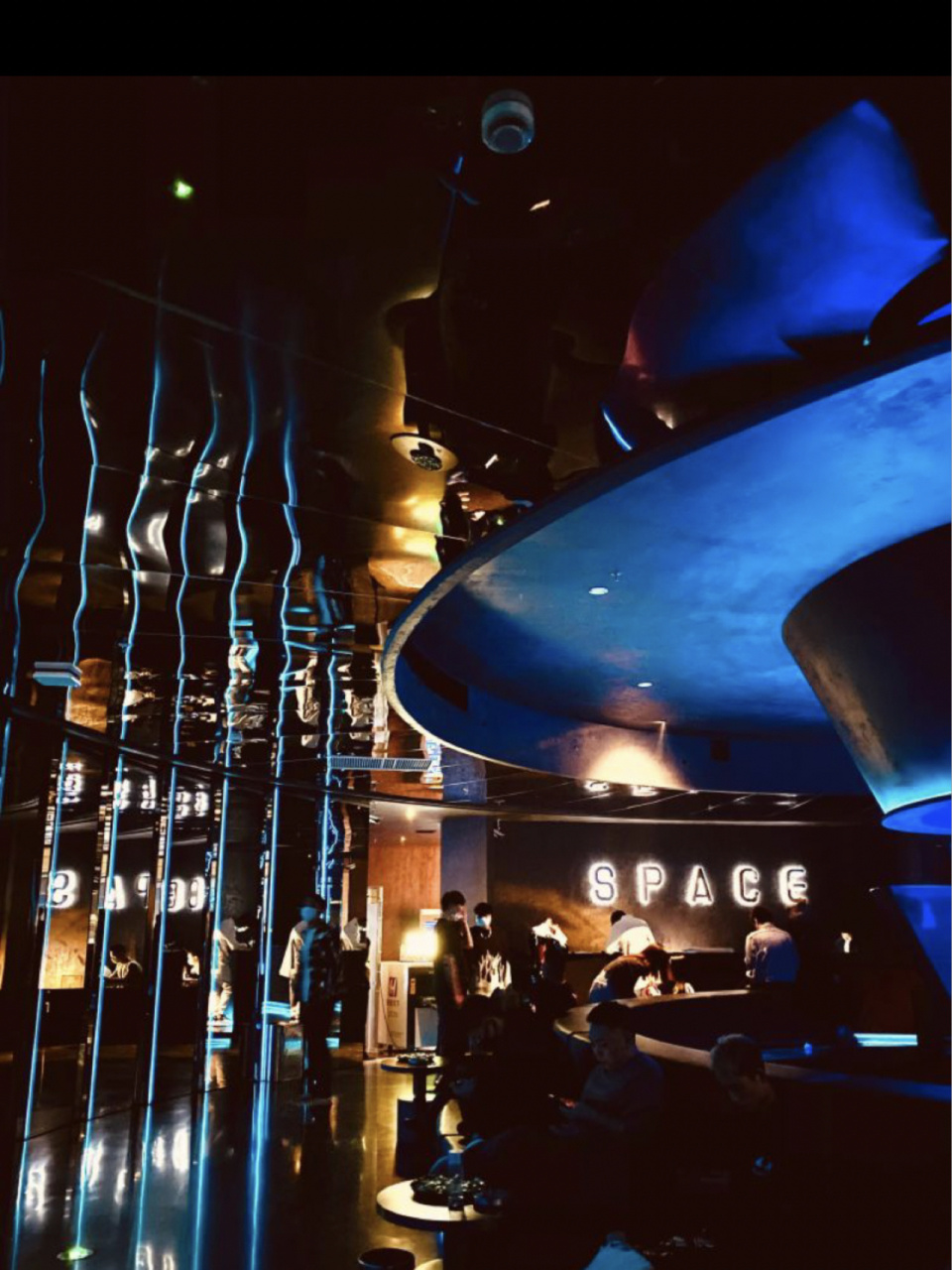 深圳蹦迪指南(中)——(附各酒吧卡座消费图) 上篇写完以后收到了很多