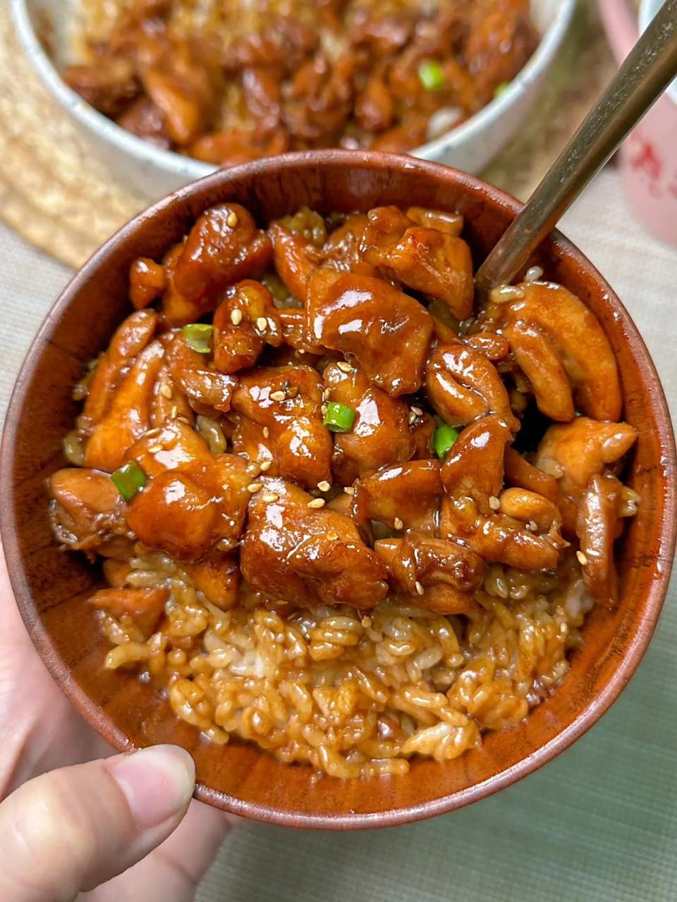 可乐鸡腿拌饭也太好吃了!