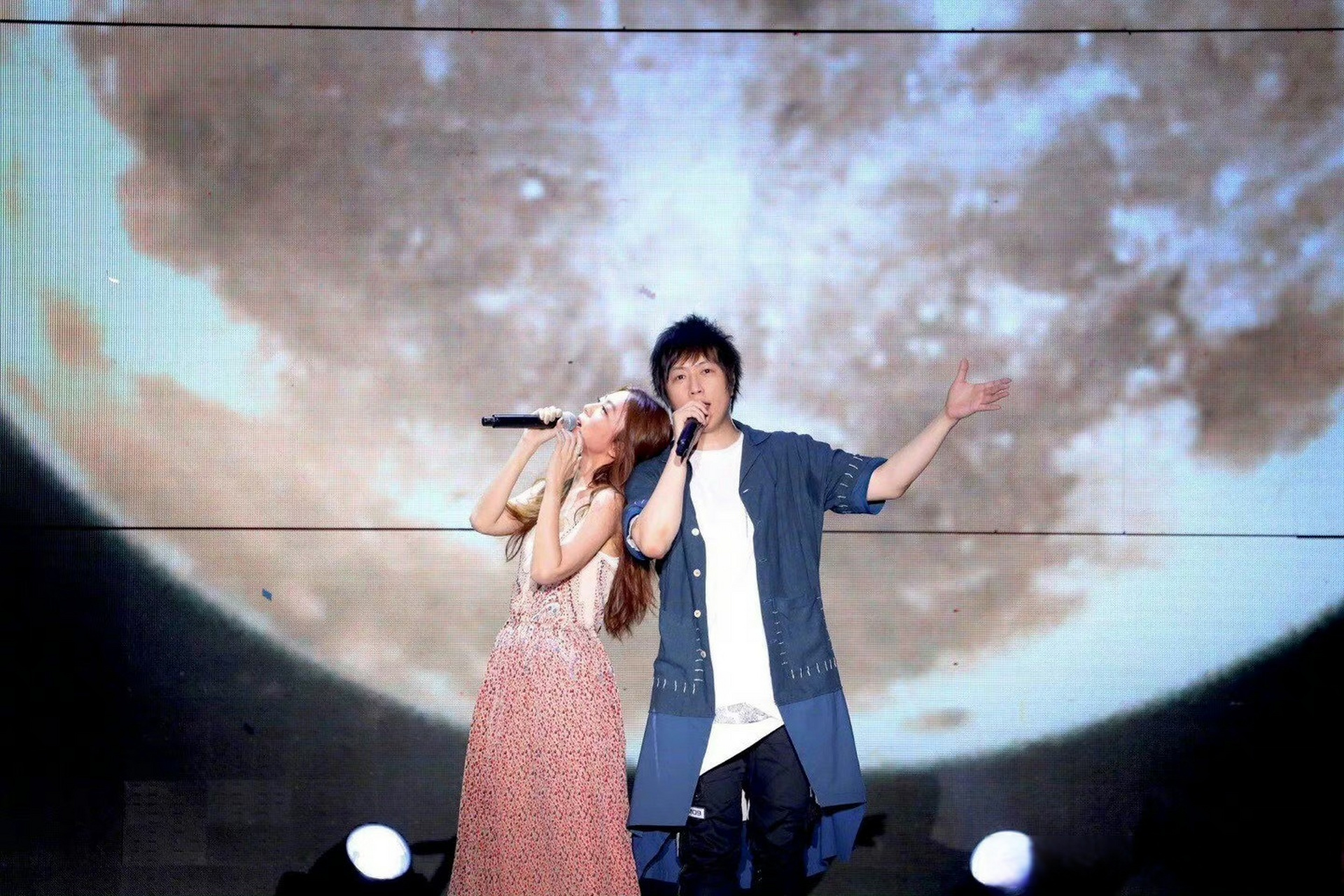 阿信为陈绮贞发长文